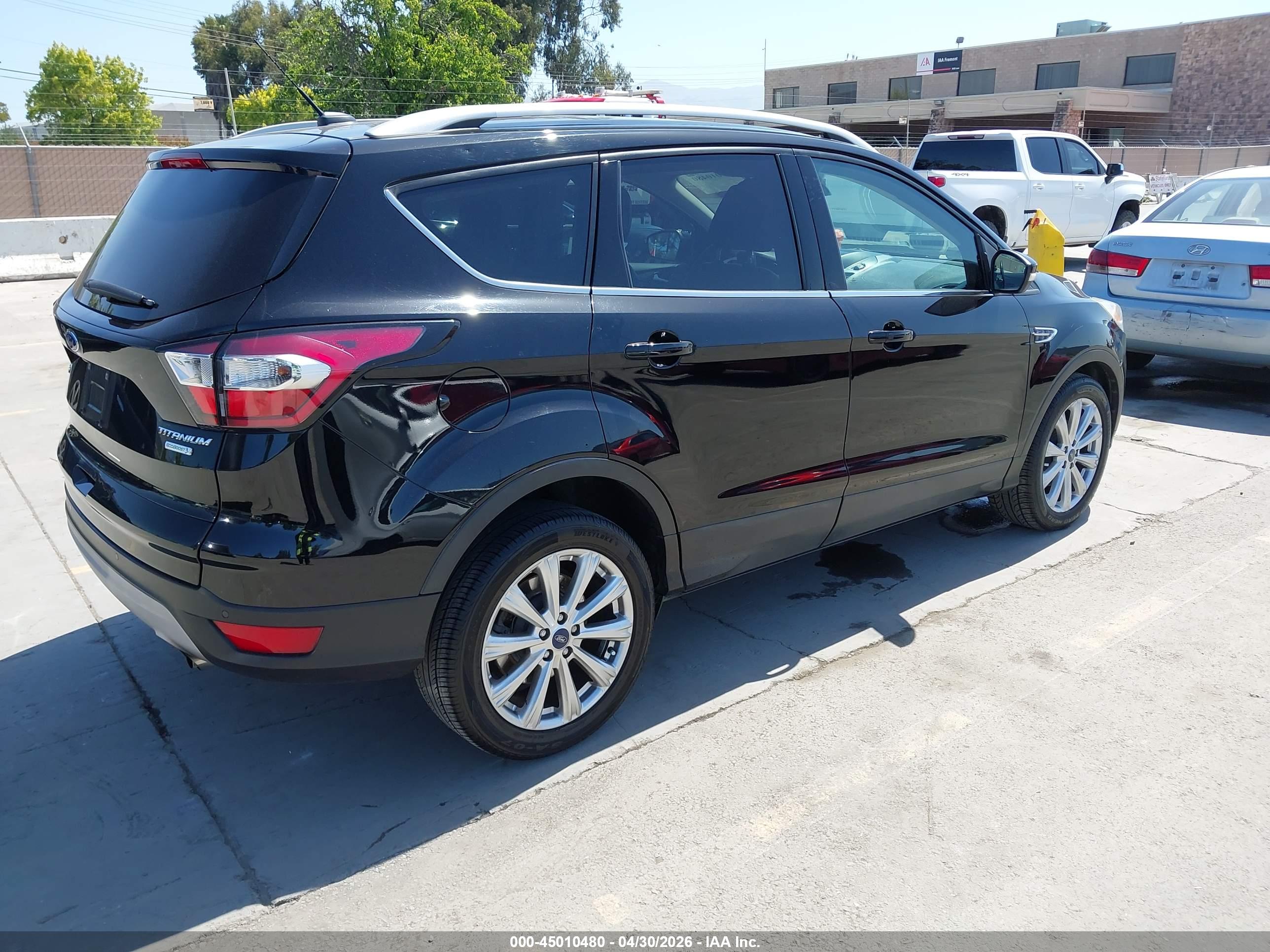 FORD ESCAPE image 4