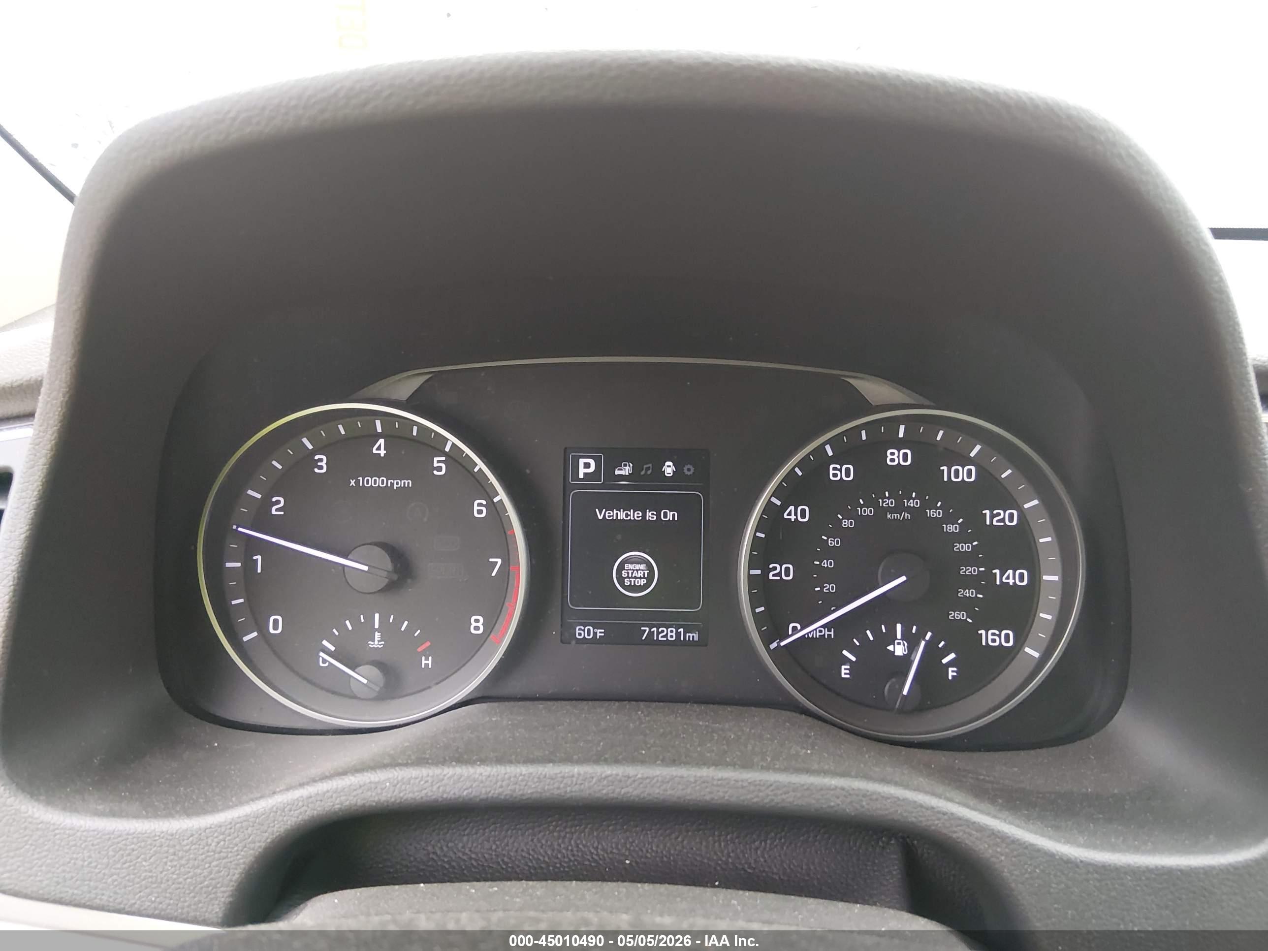 HYUNDAI ELANTRA image 7