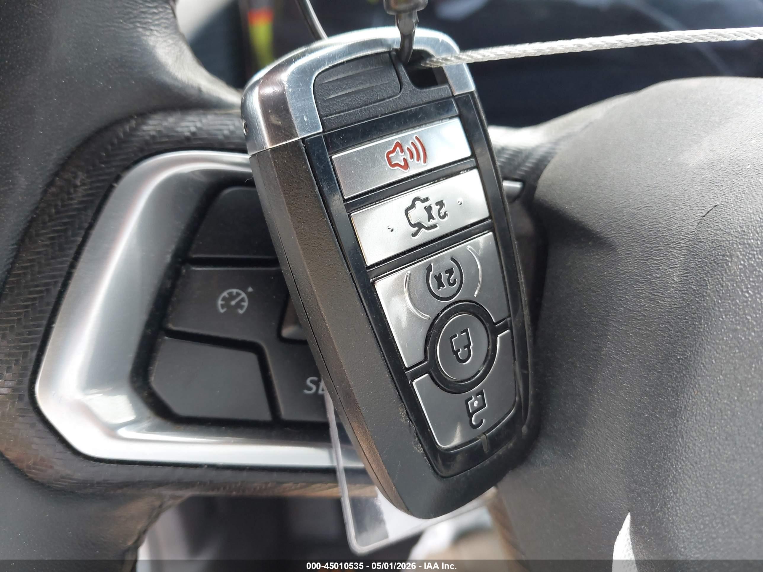 FORD MUSTANG image 11