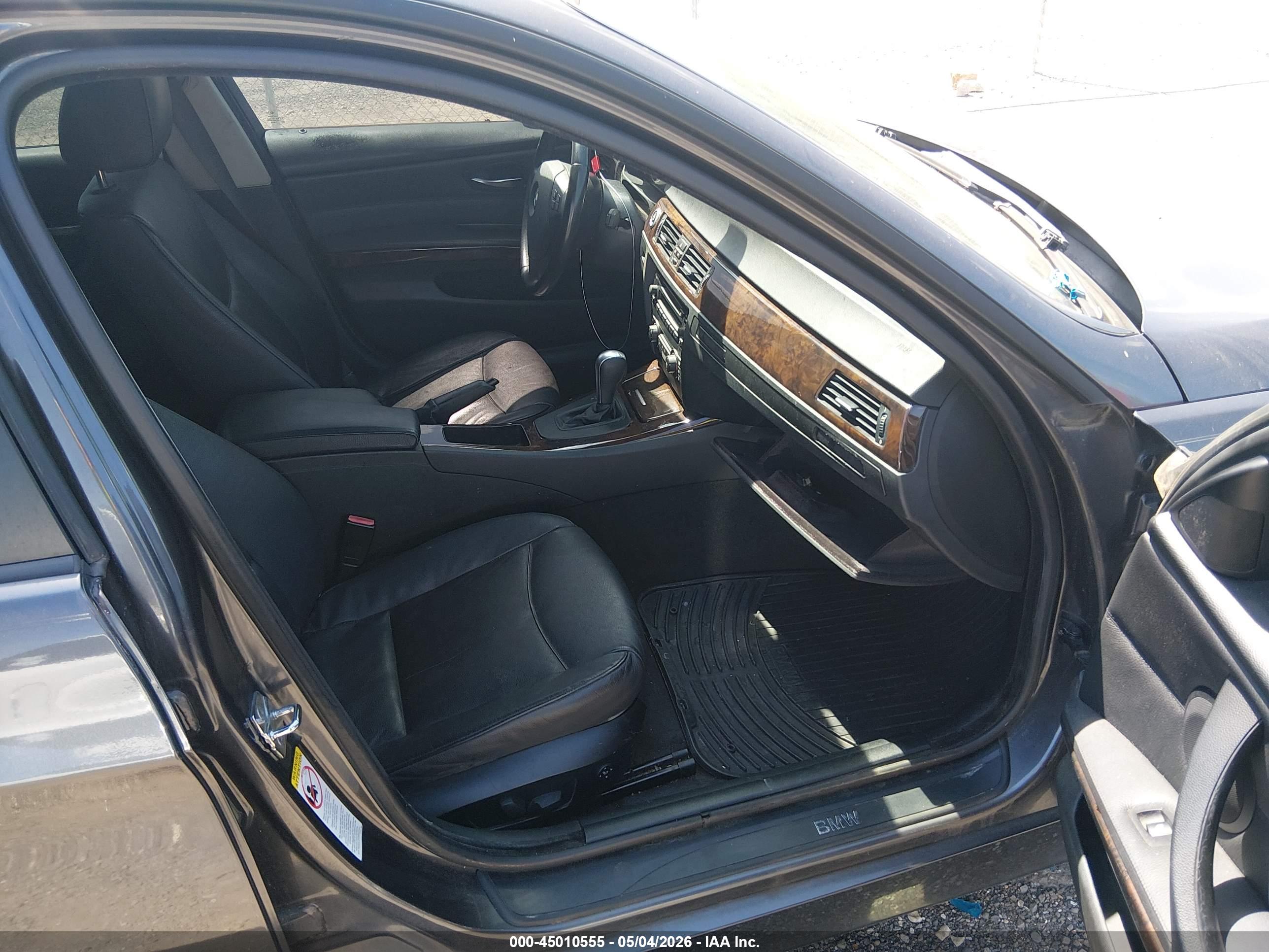 BMW 325I image 5