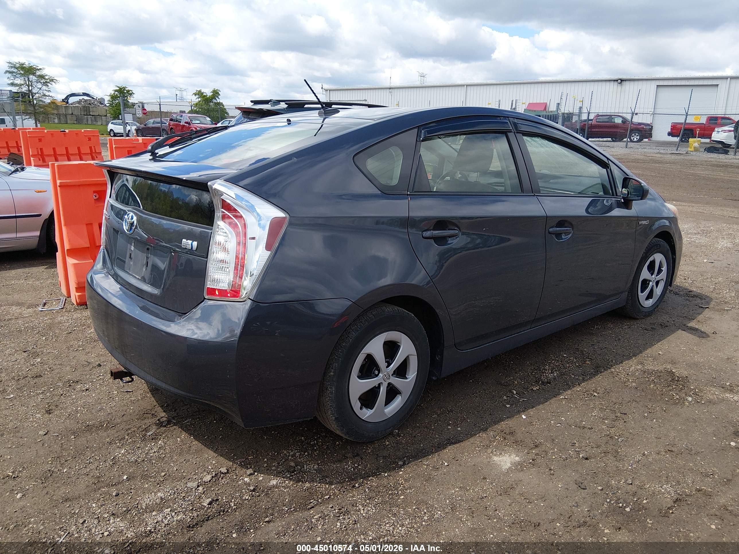 TOYOTA PRIUS image 4