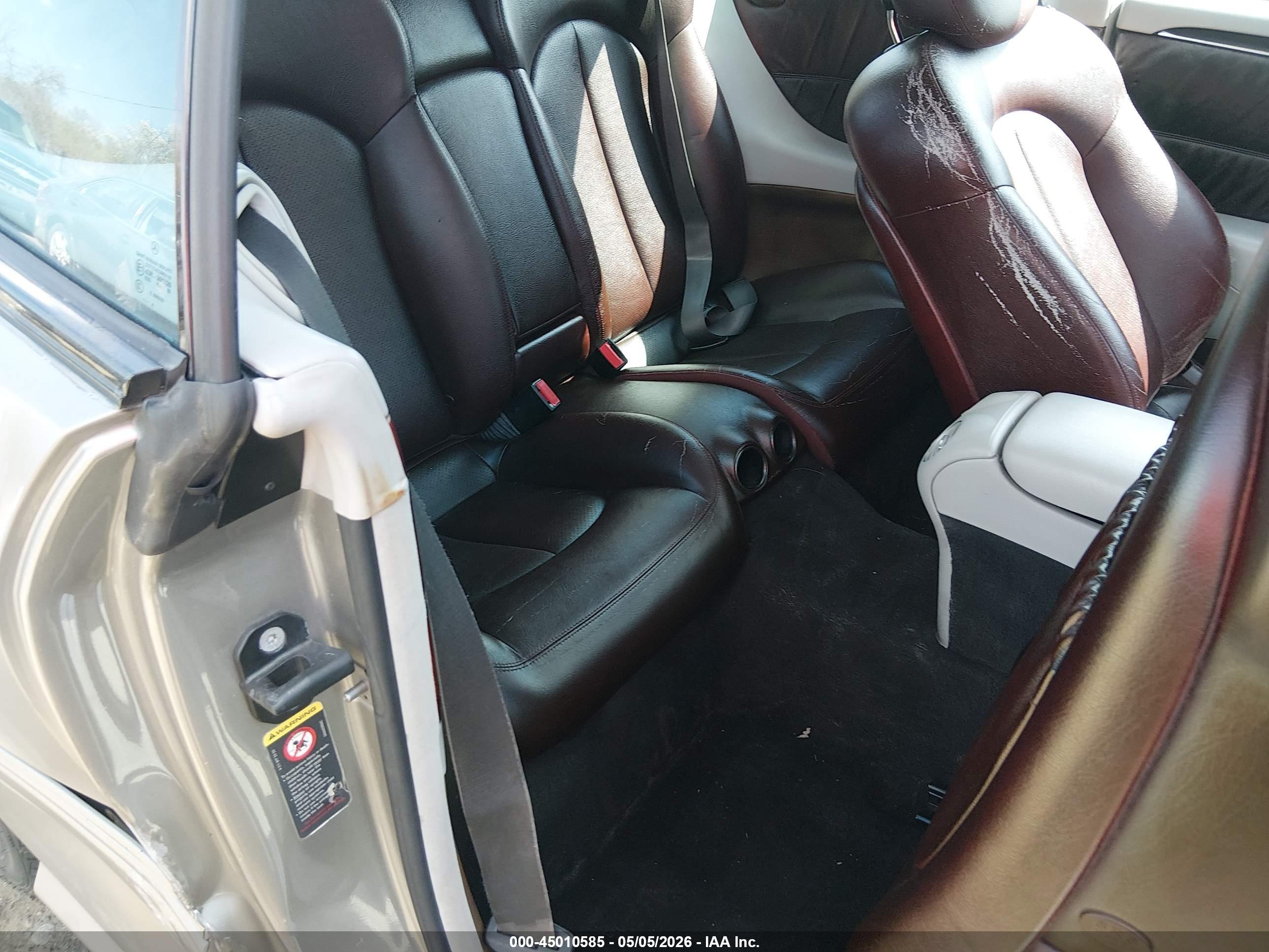 MERCEDES-BENZ CLK image 8