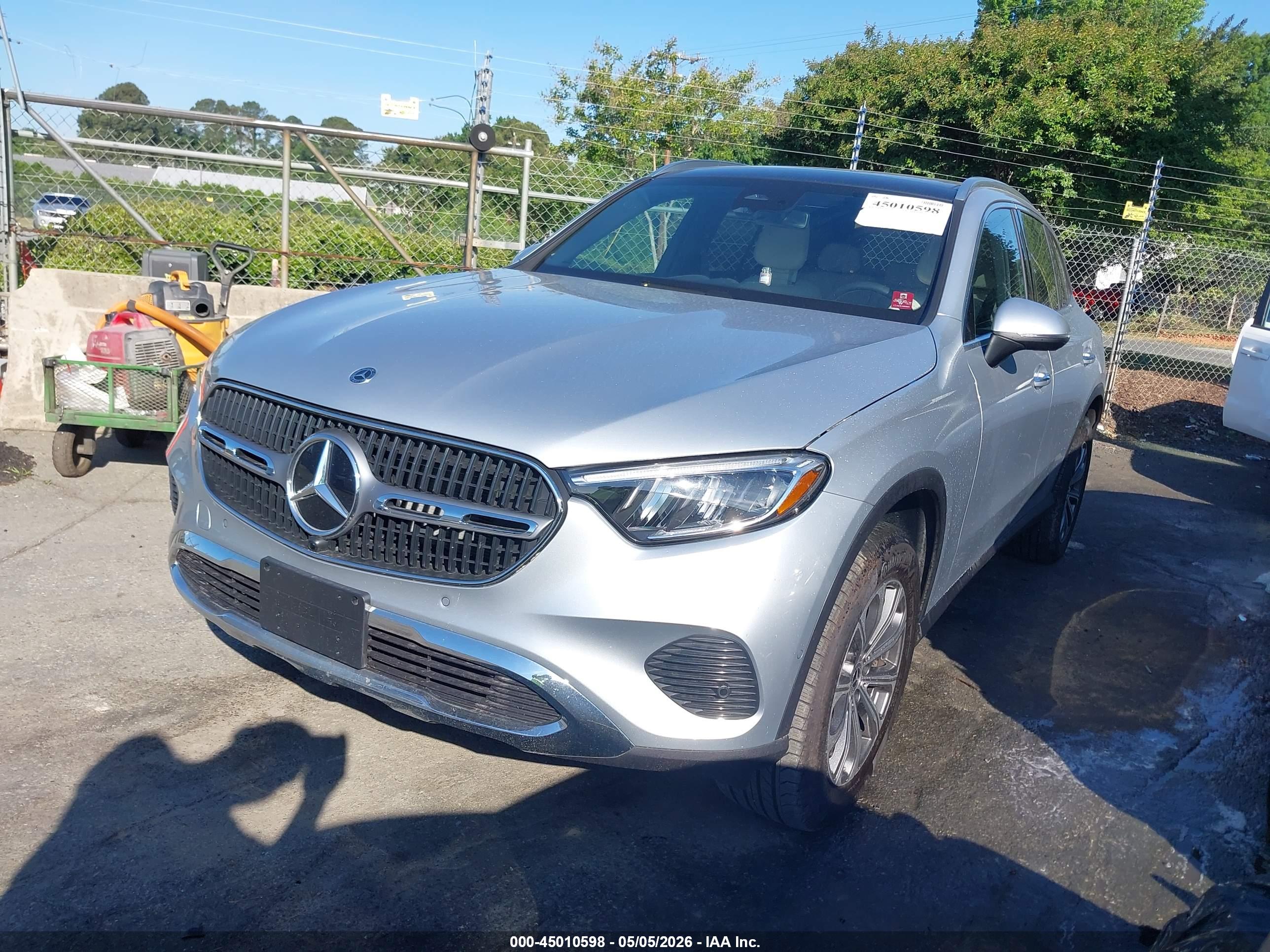 MERCEDES-BENZ GLC image 2