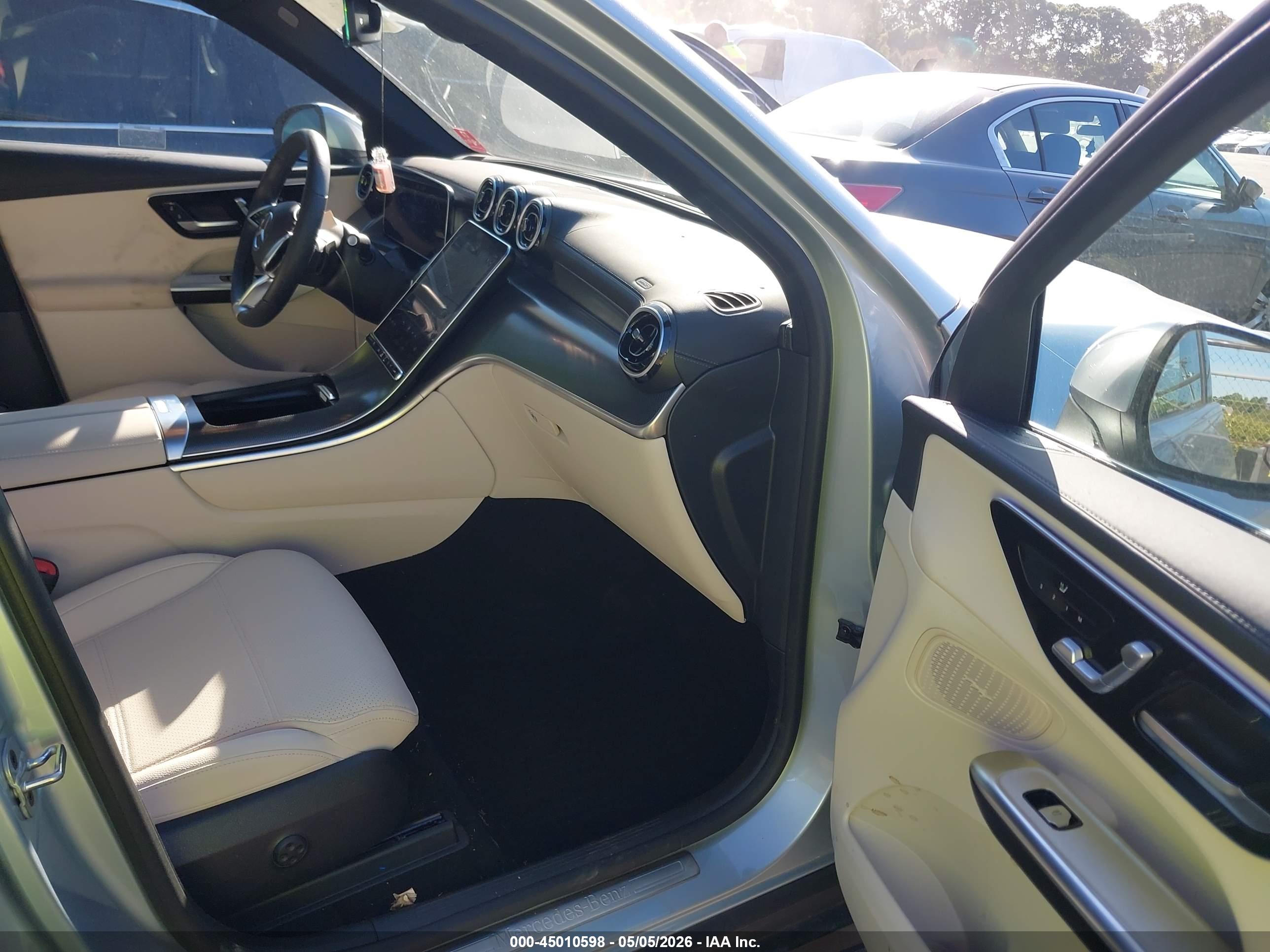MERCEDES-BENZ GLC image 5