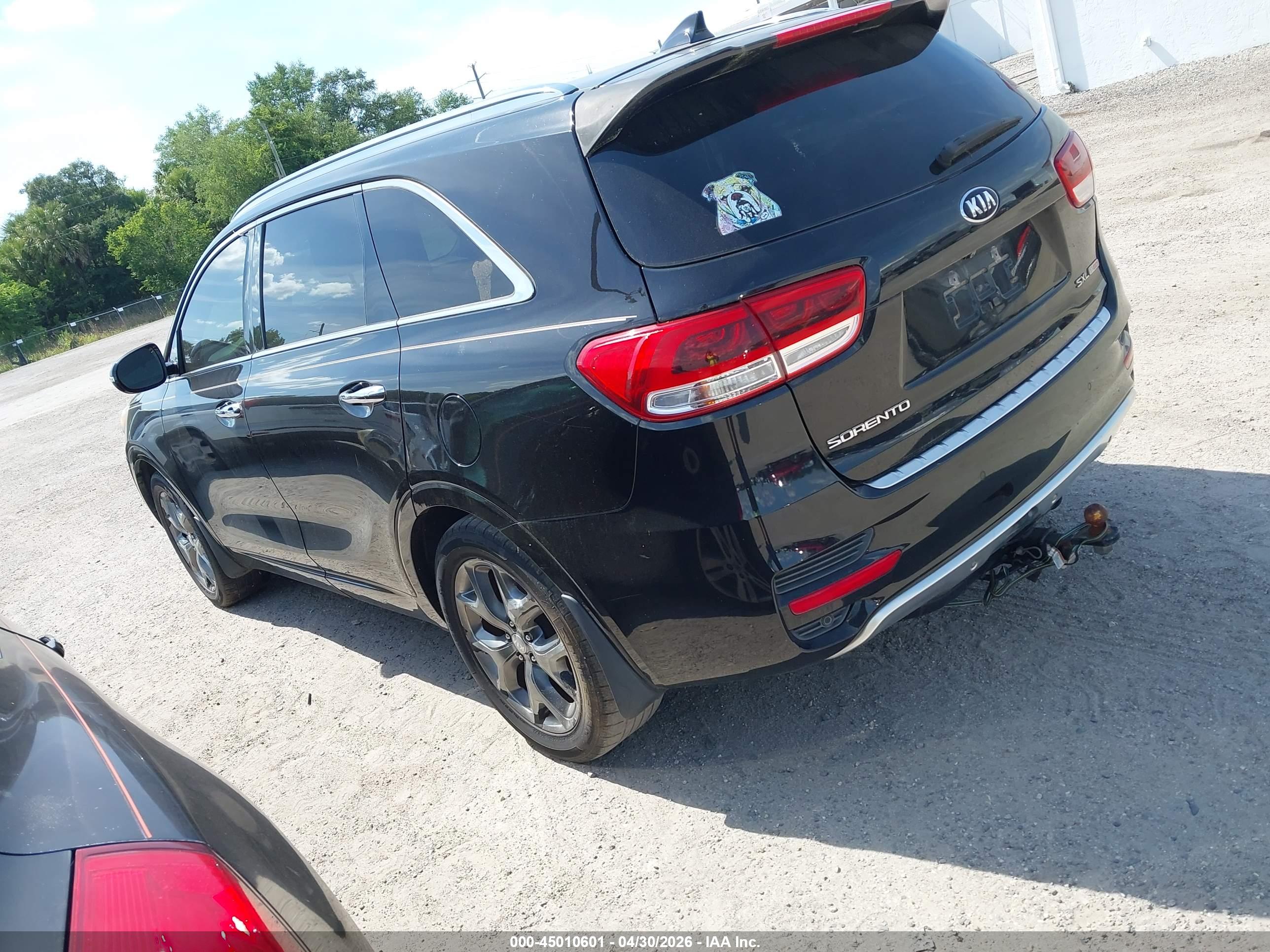 KIA SORENTO image 3