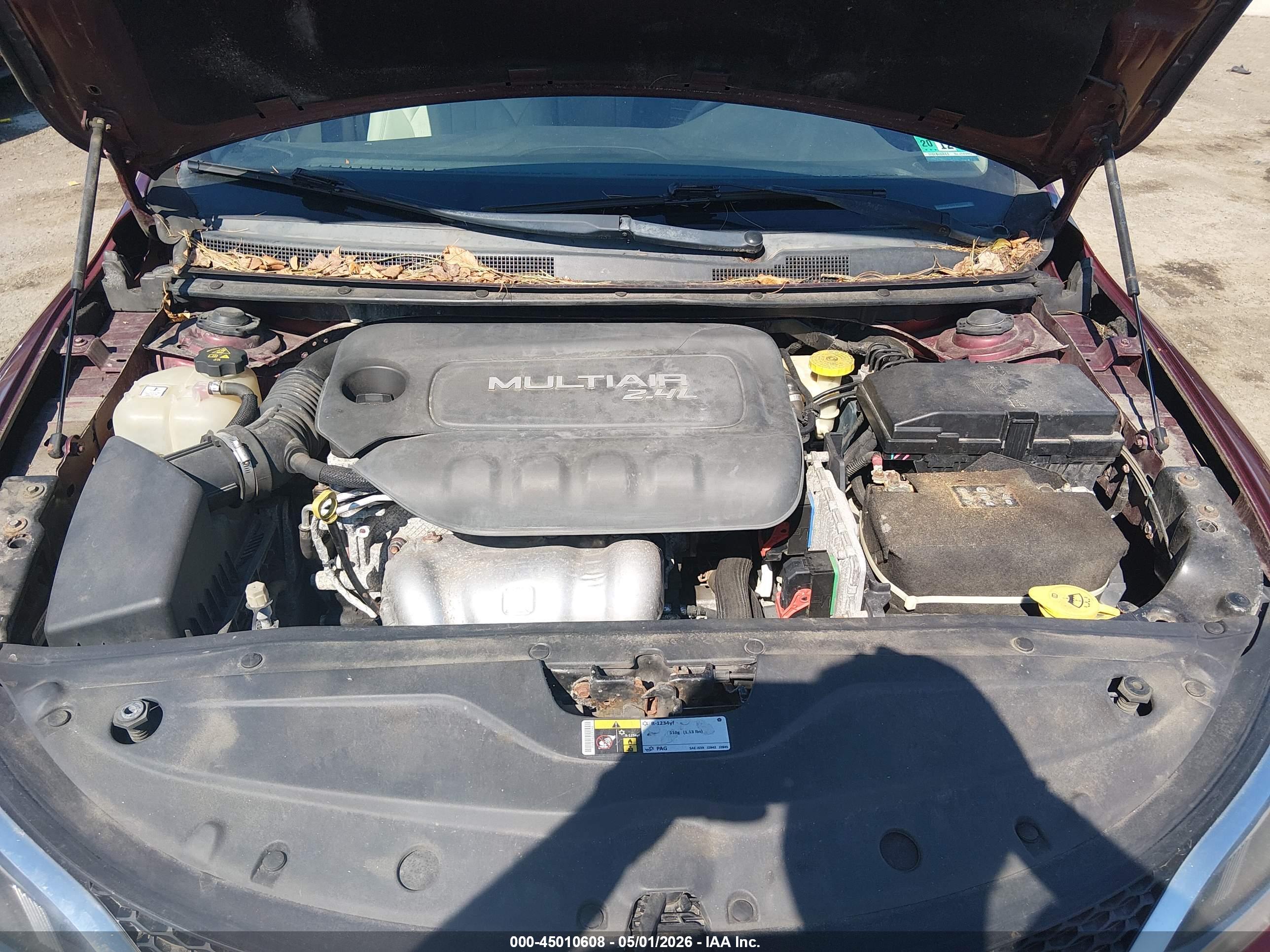 CHRYSLER 200 image 10