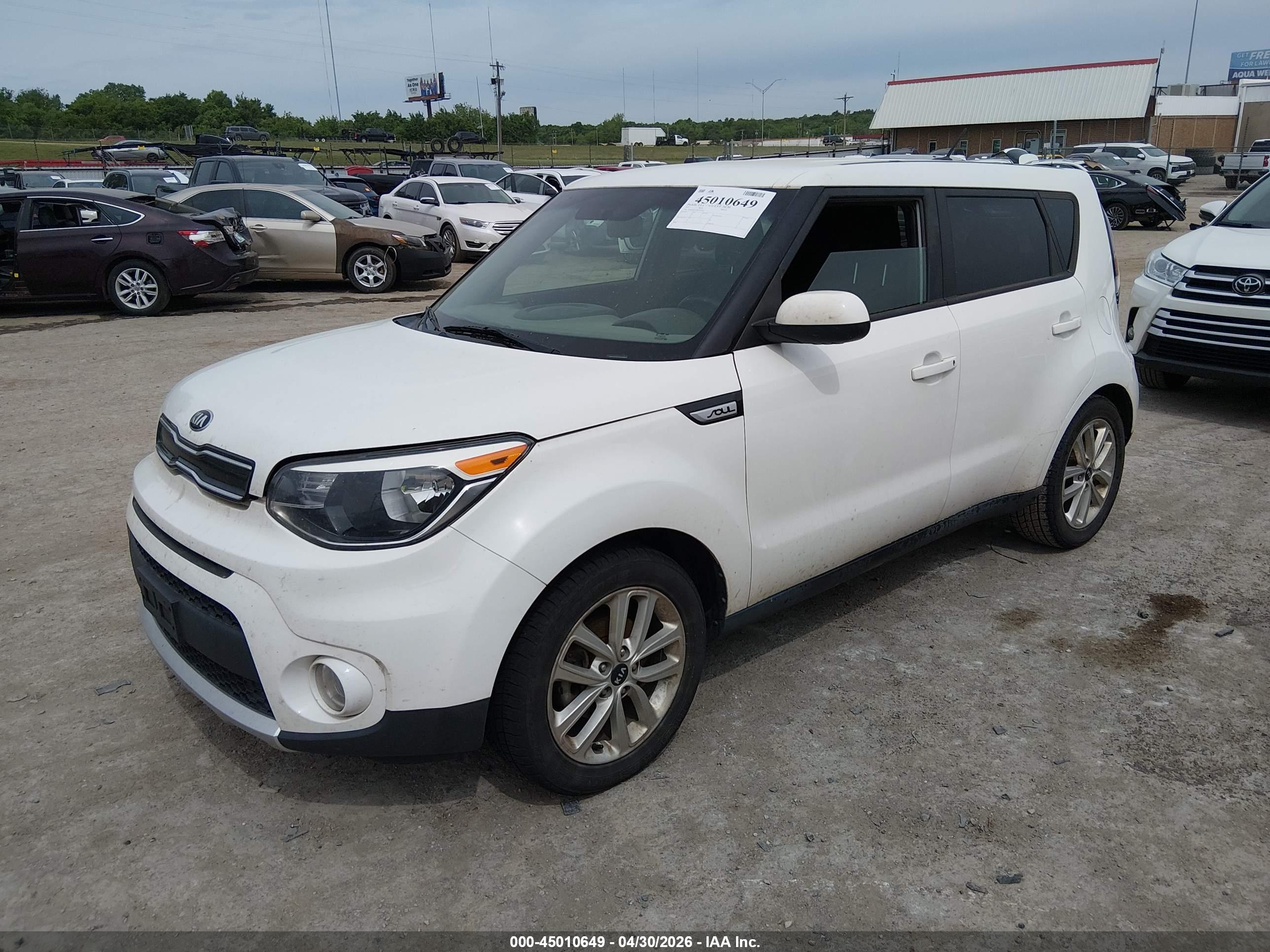 KIA SOUL image 2