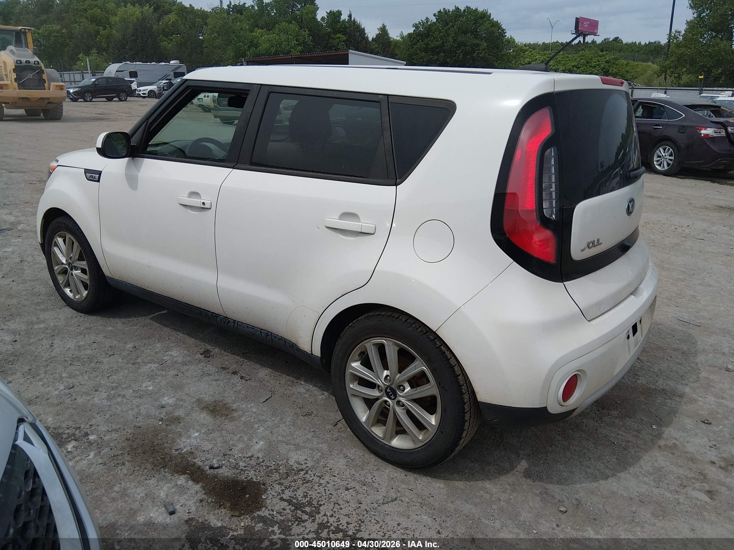 KIA SOUL image 3