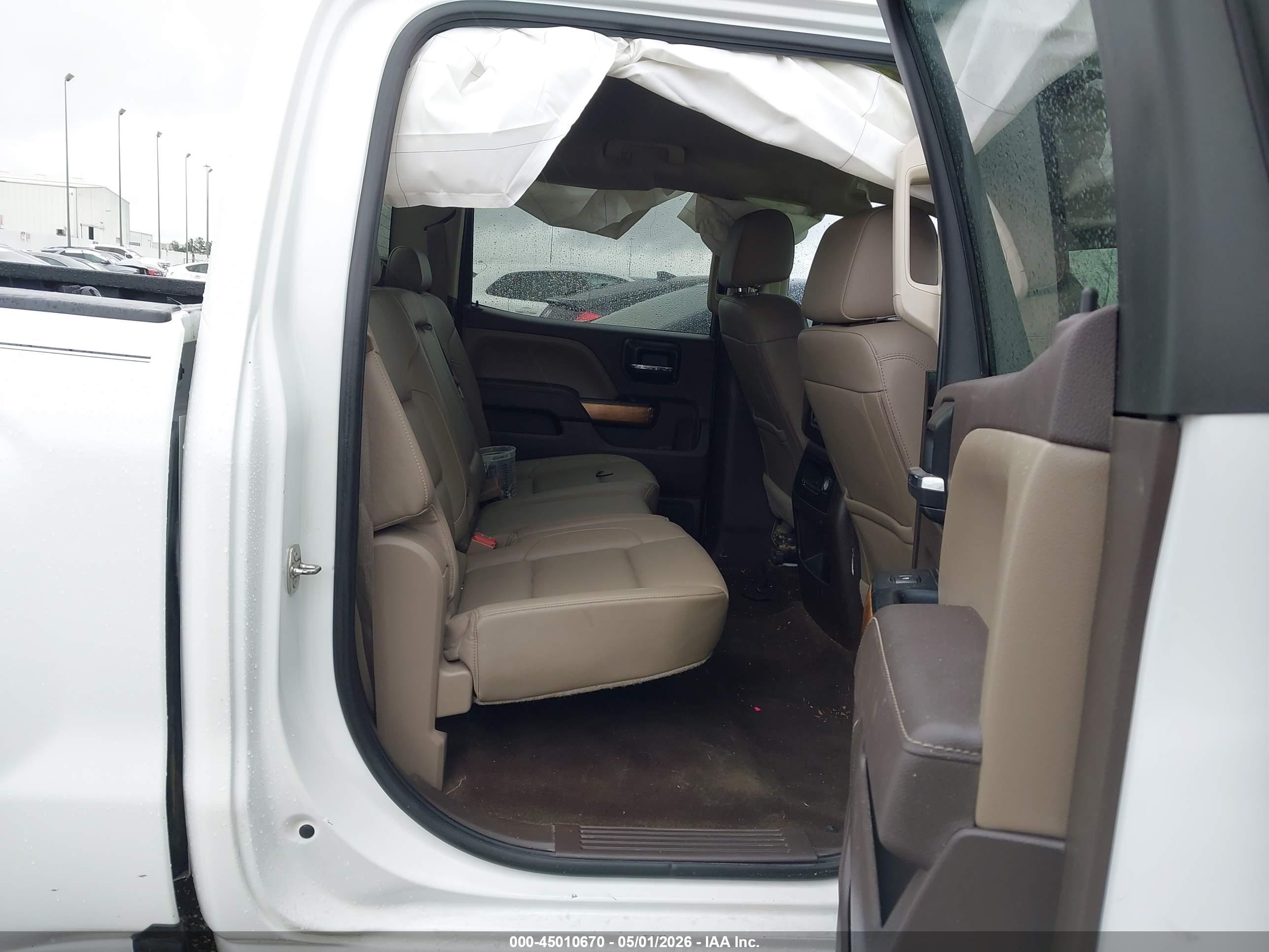 CHEVROLET SILVERADO image 8