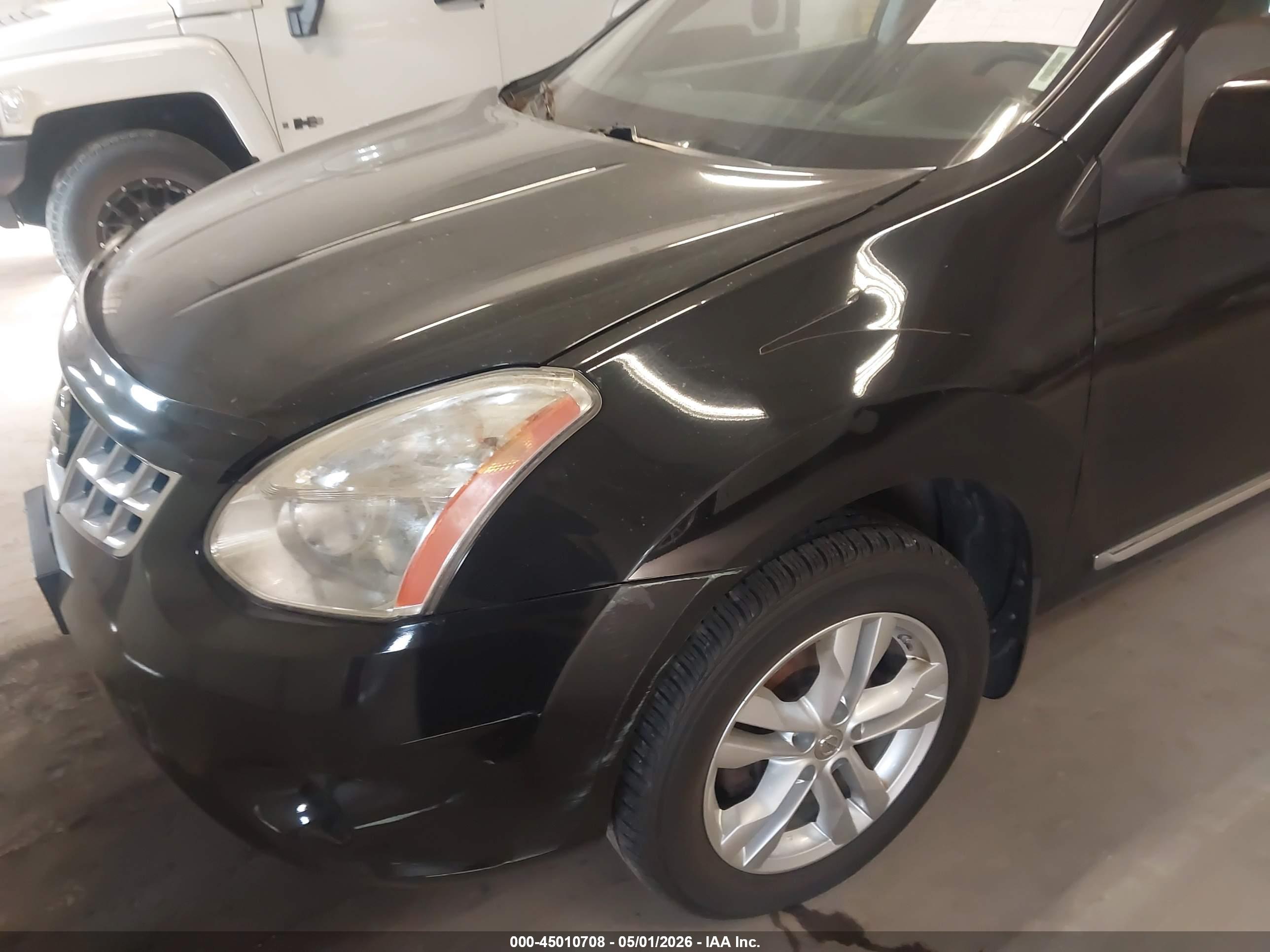 NISSAN ROGUE image 6