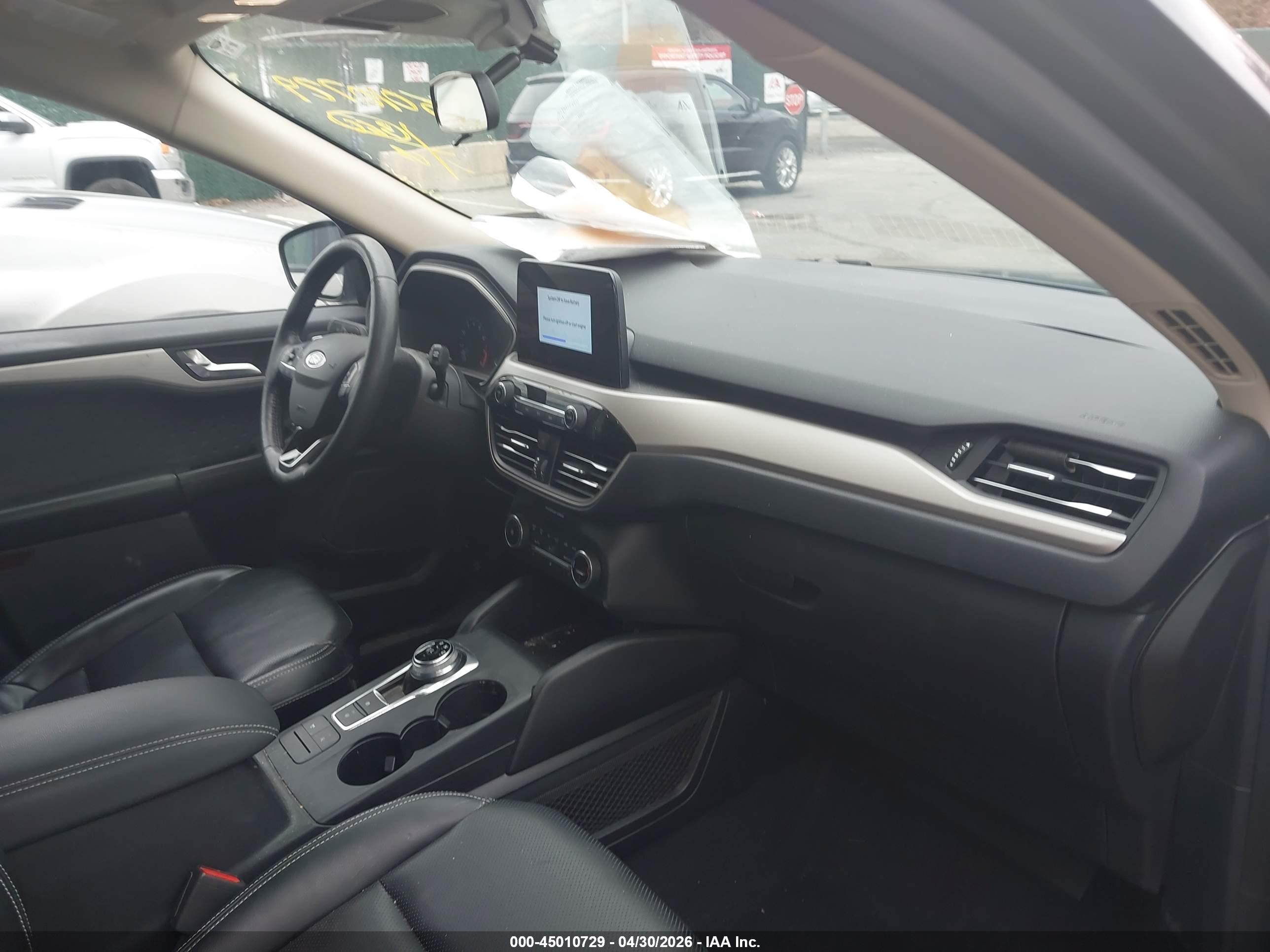 FORD ESCAPE image 5