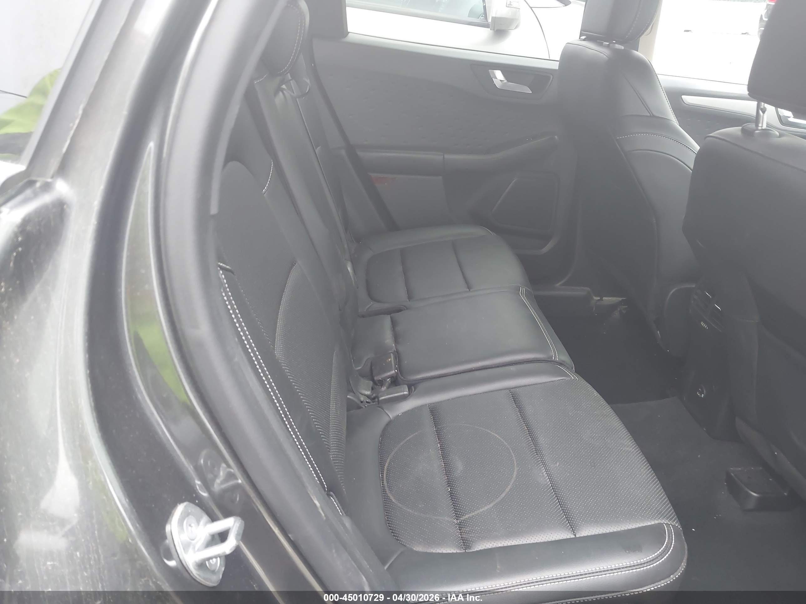 FORD ESCAPE image 8