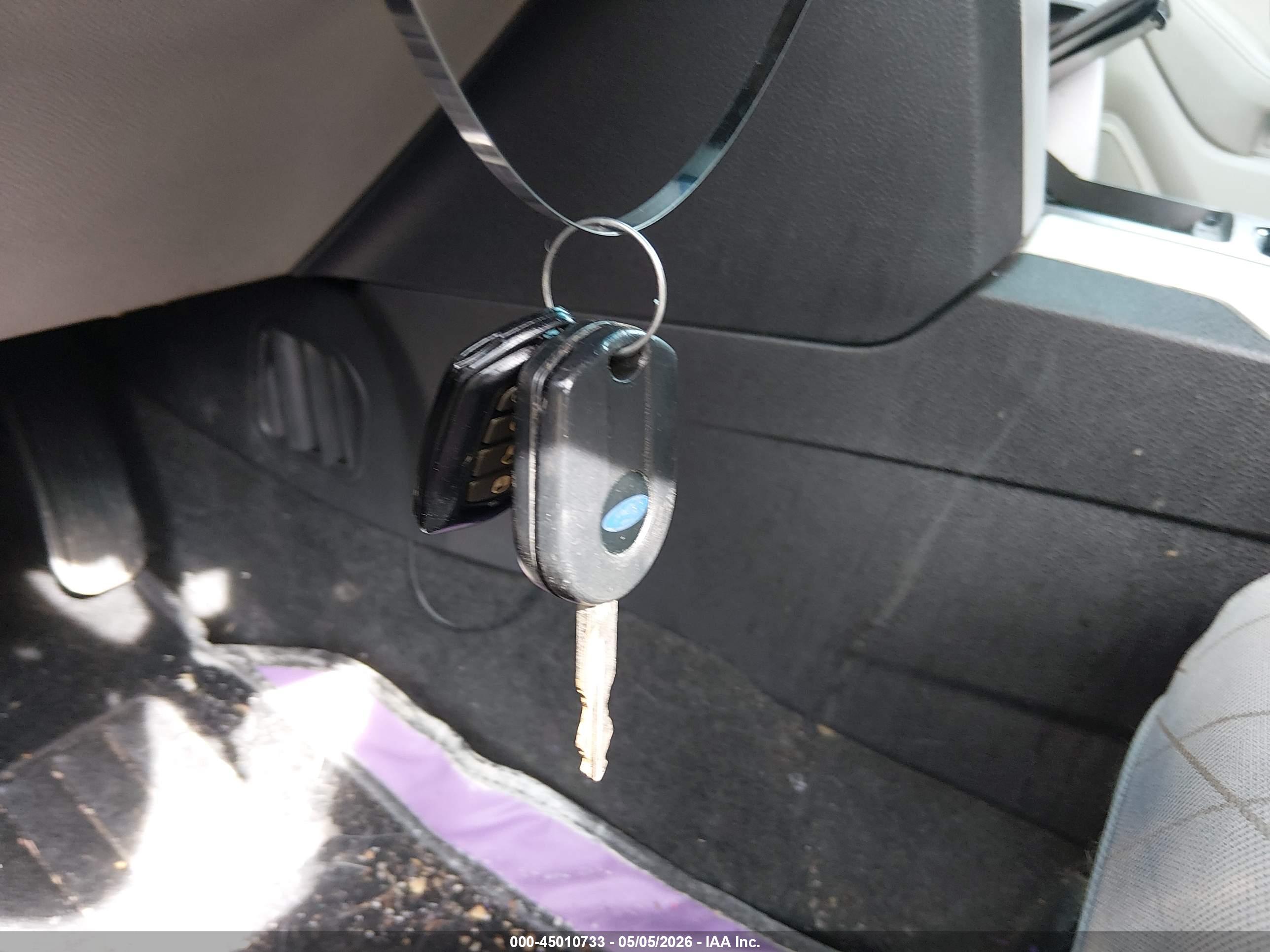 FORD EXPLORER image 11