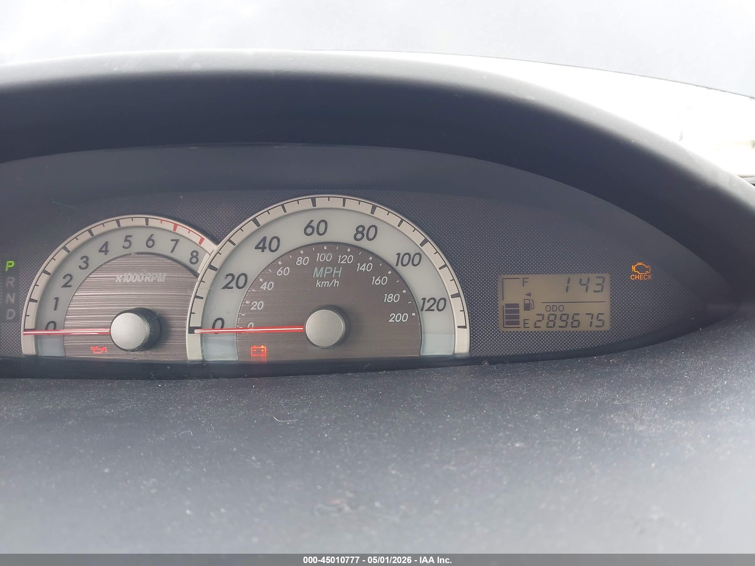 TOYOTA YARIS image 7