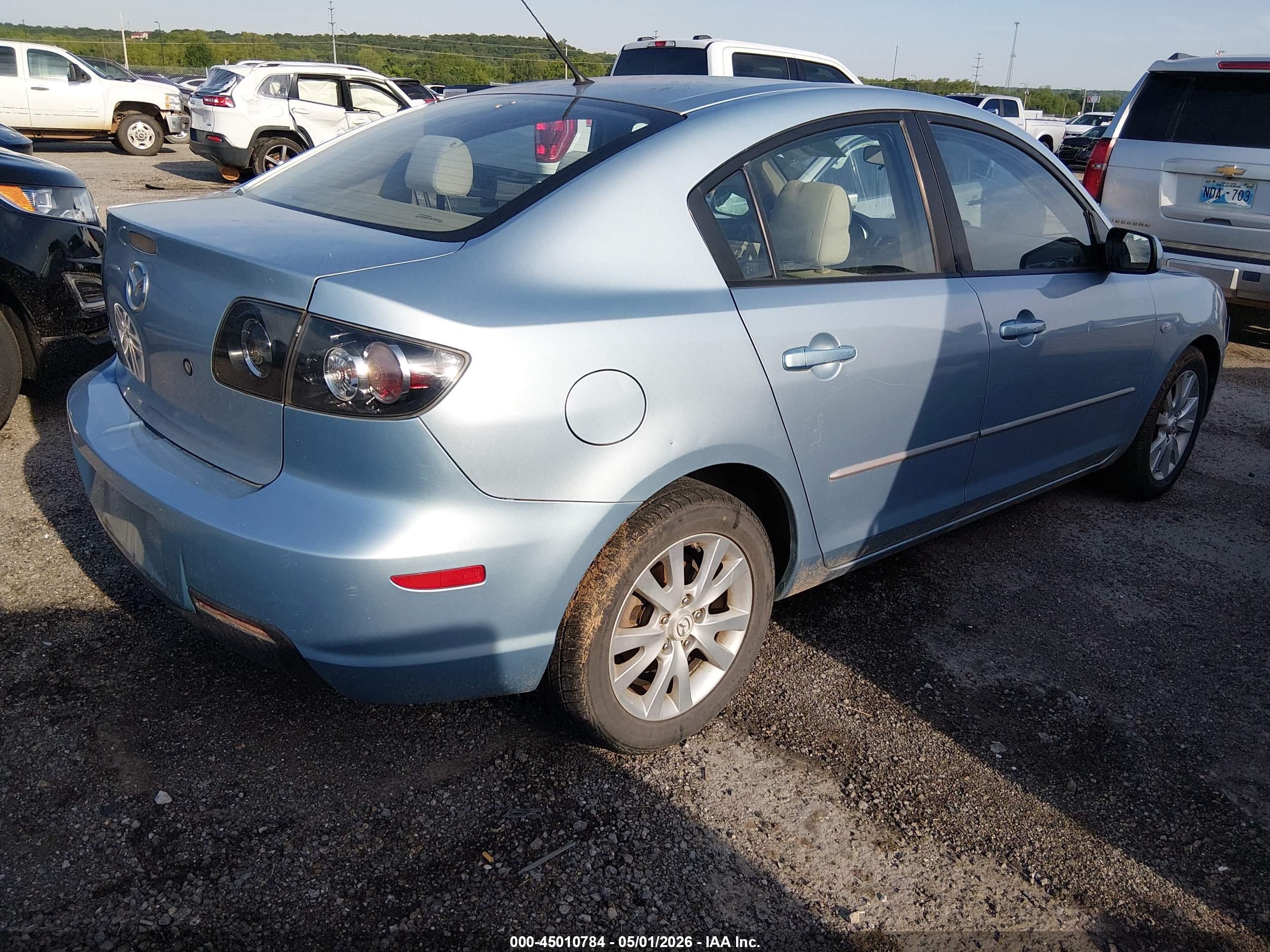 MAZDA MAZDA3 image 4