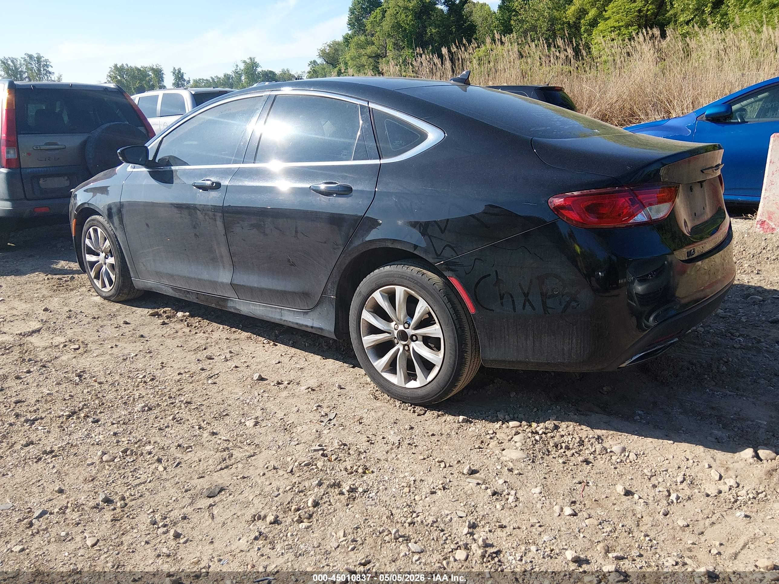CHRYSLER 200 image 3