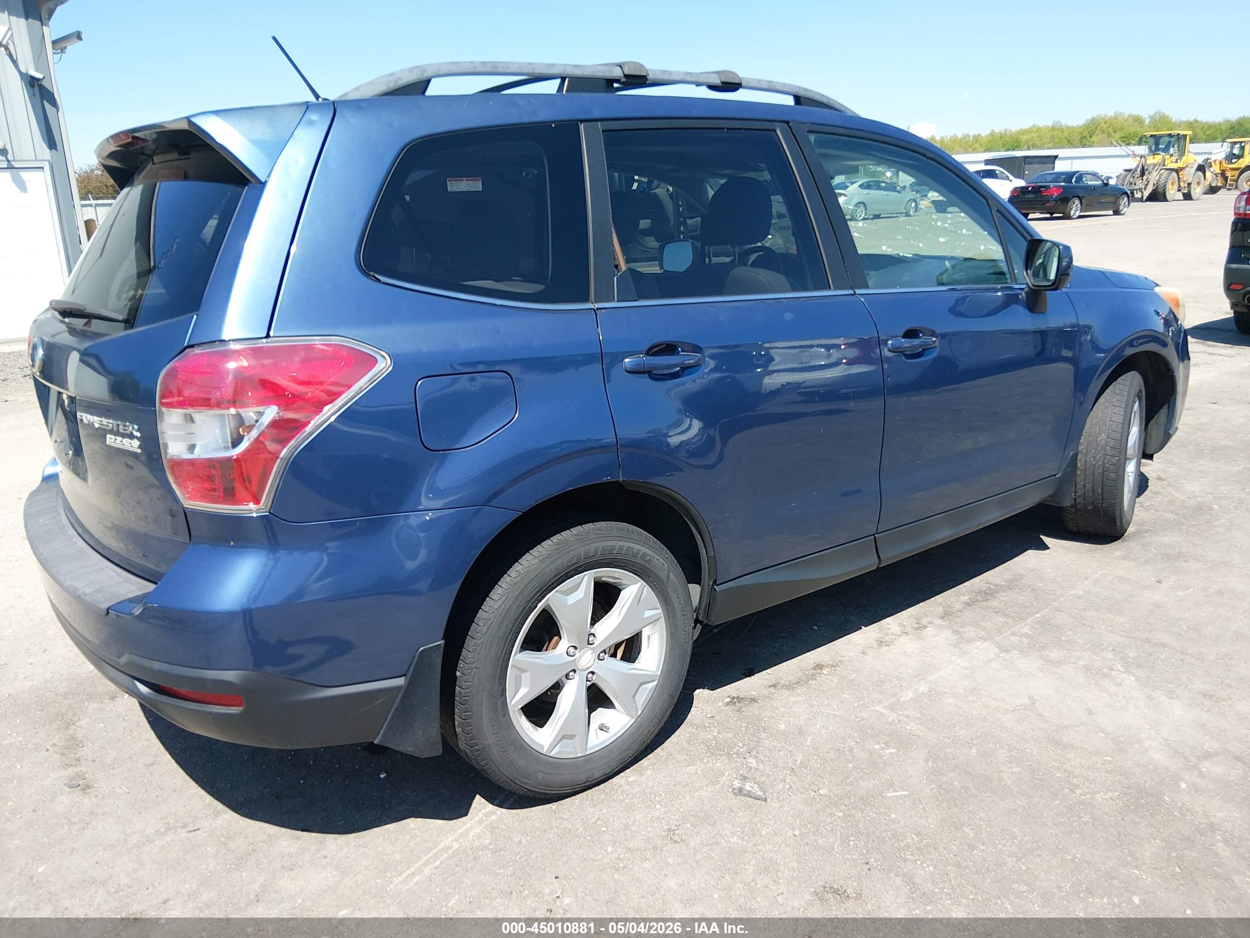 SUBARU FORESTER image 4