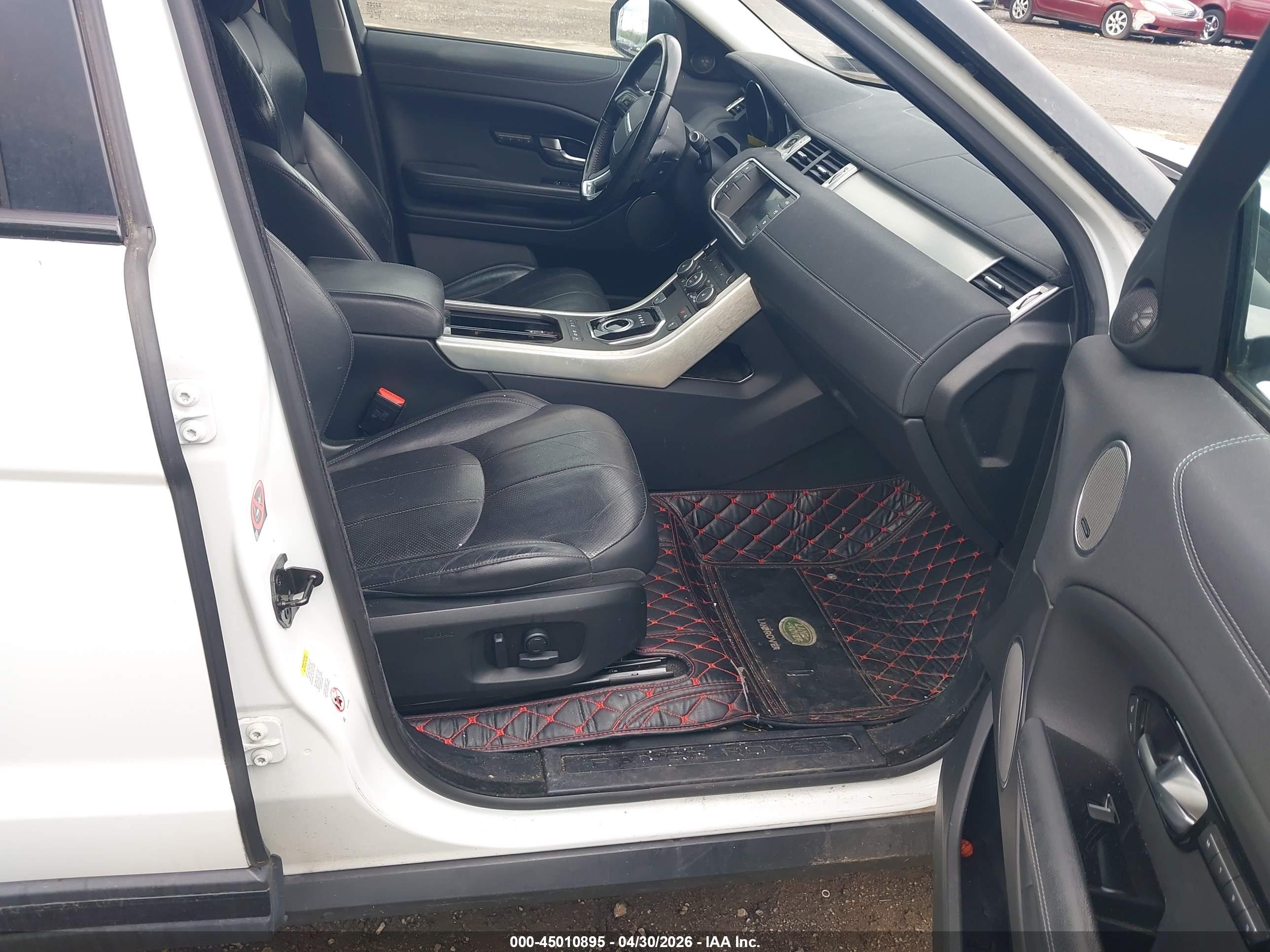 LAND ROVER image 5
