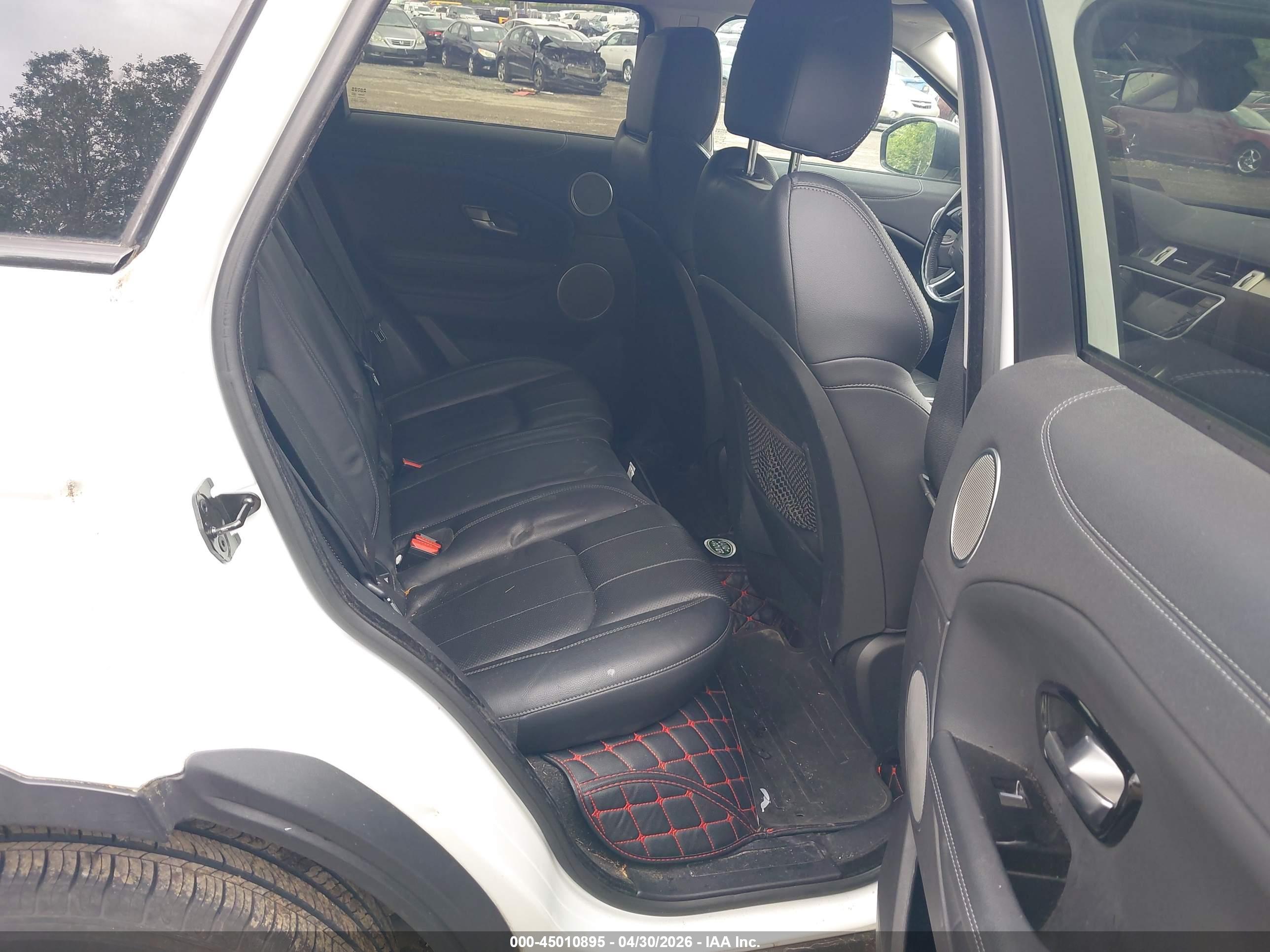LAND ROVER image 8