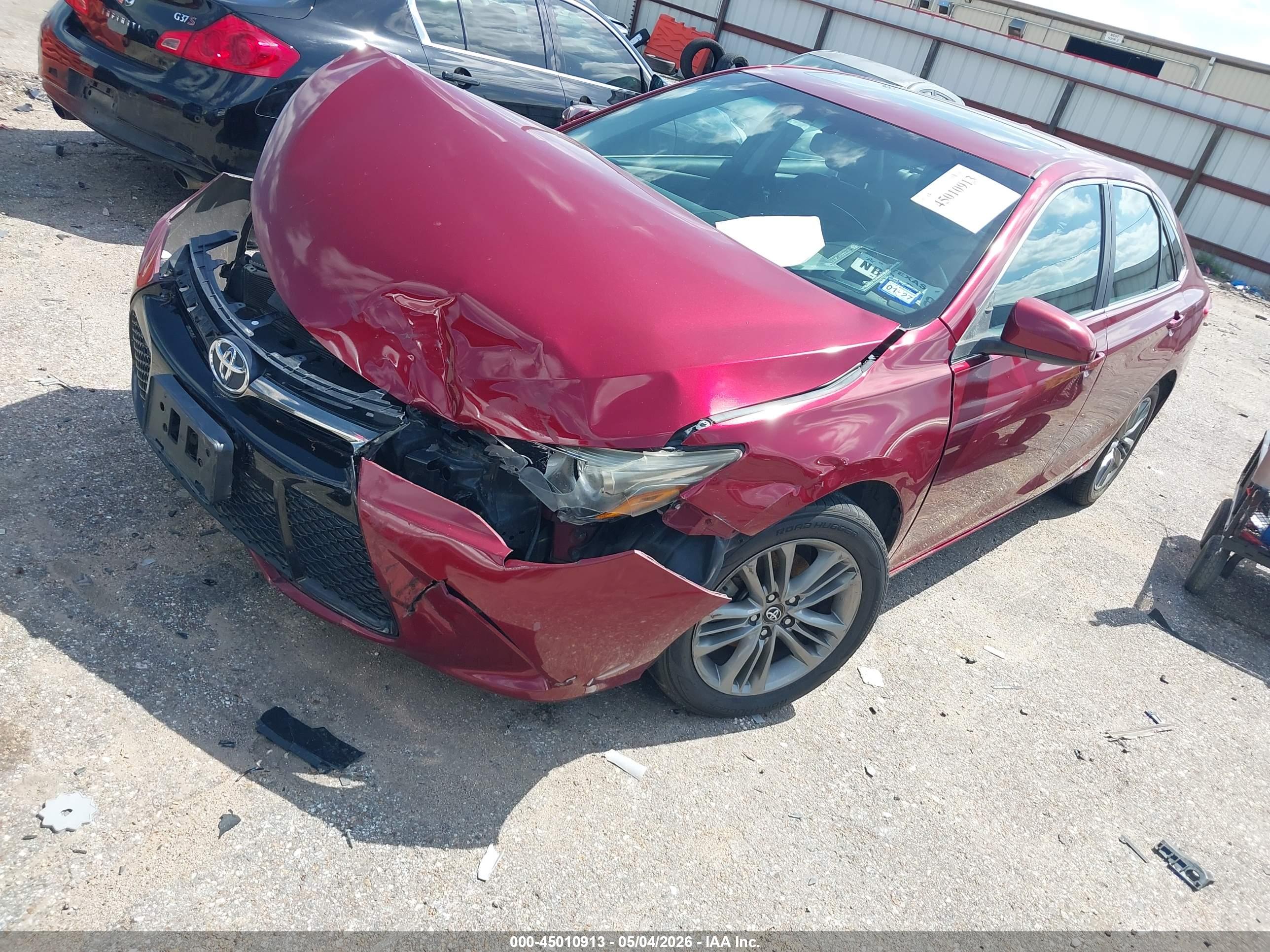 TOYOTA CAMRY image 2