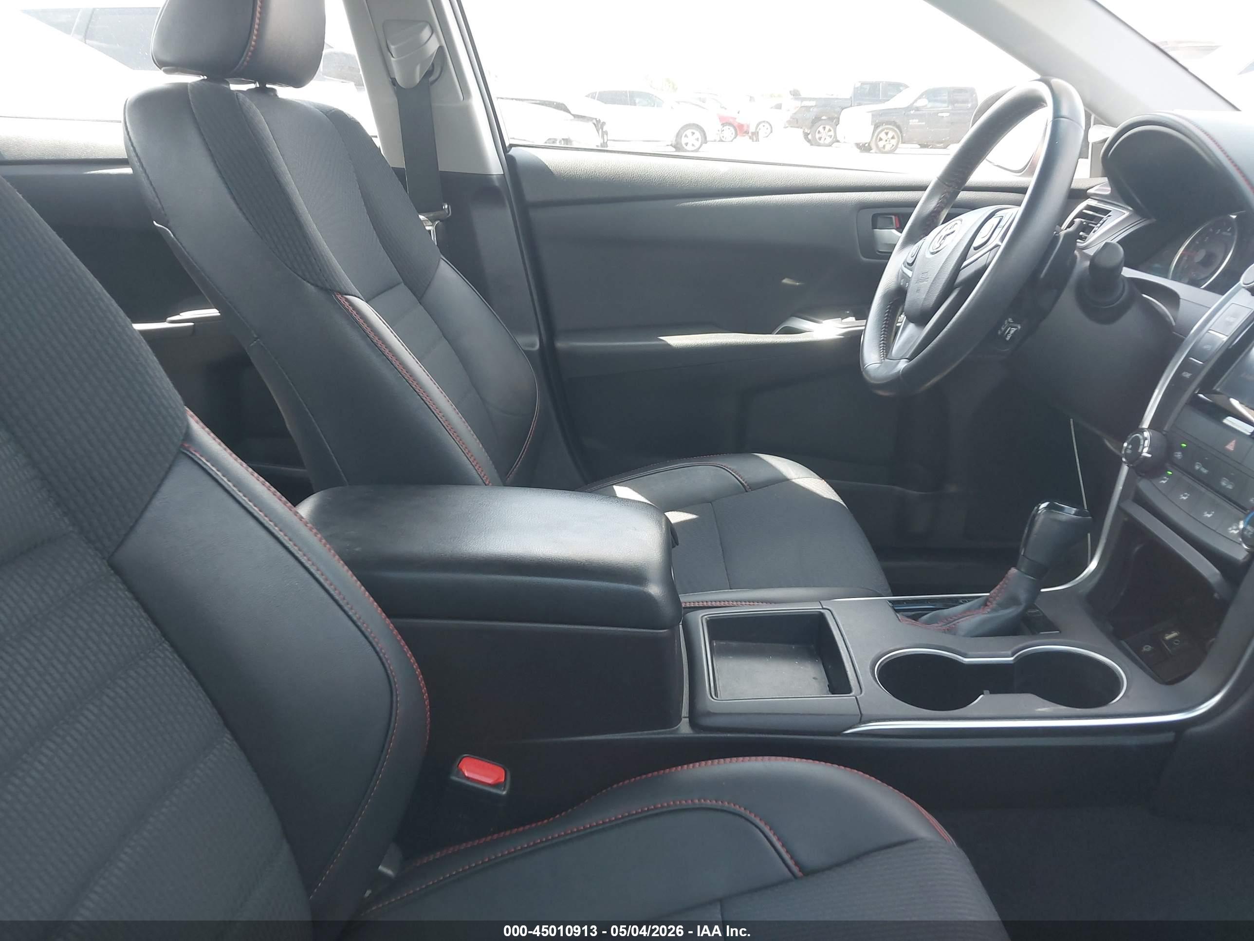 TOYOTA CAMRY image 5