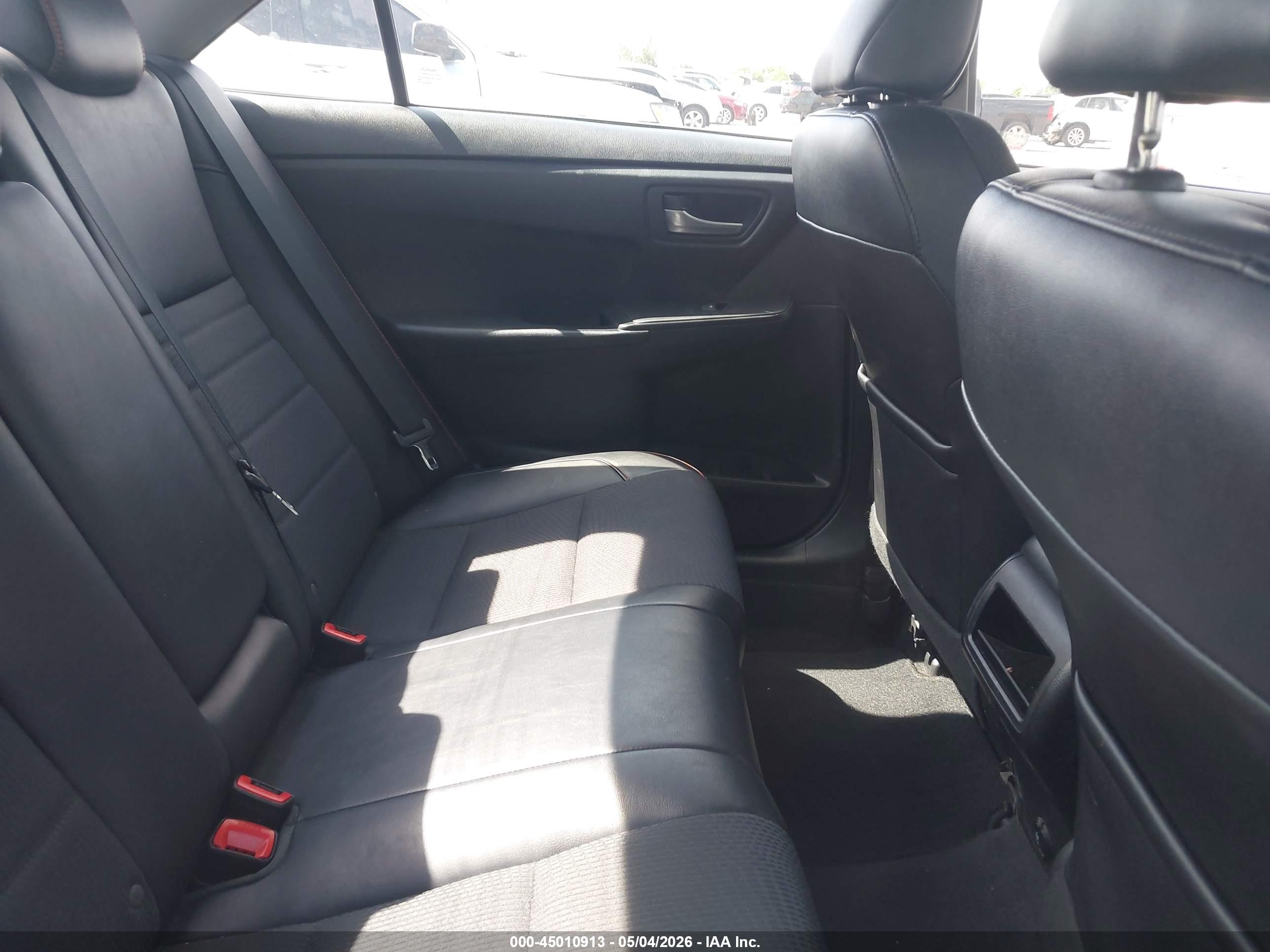 TOYOTA CAMRY image 8