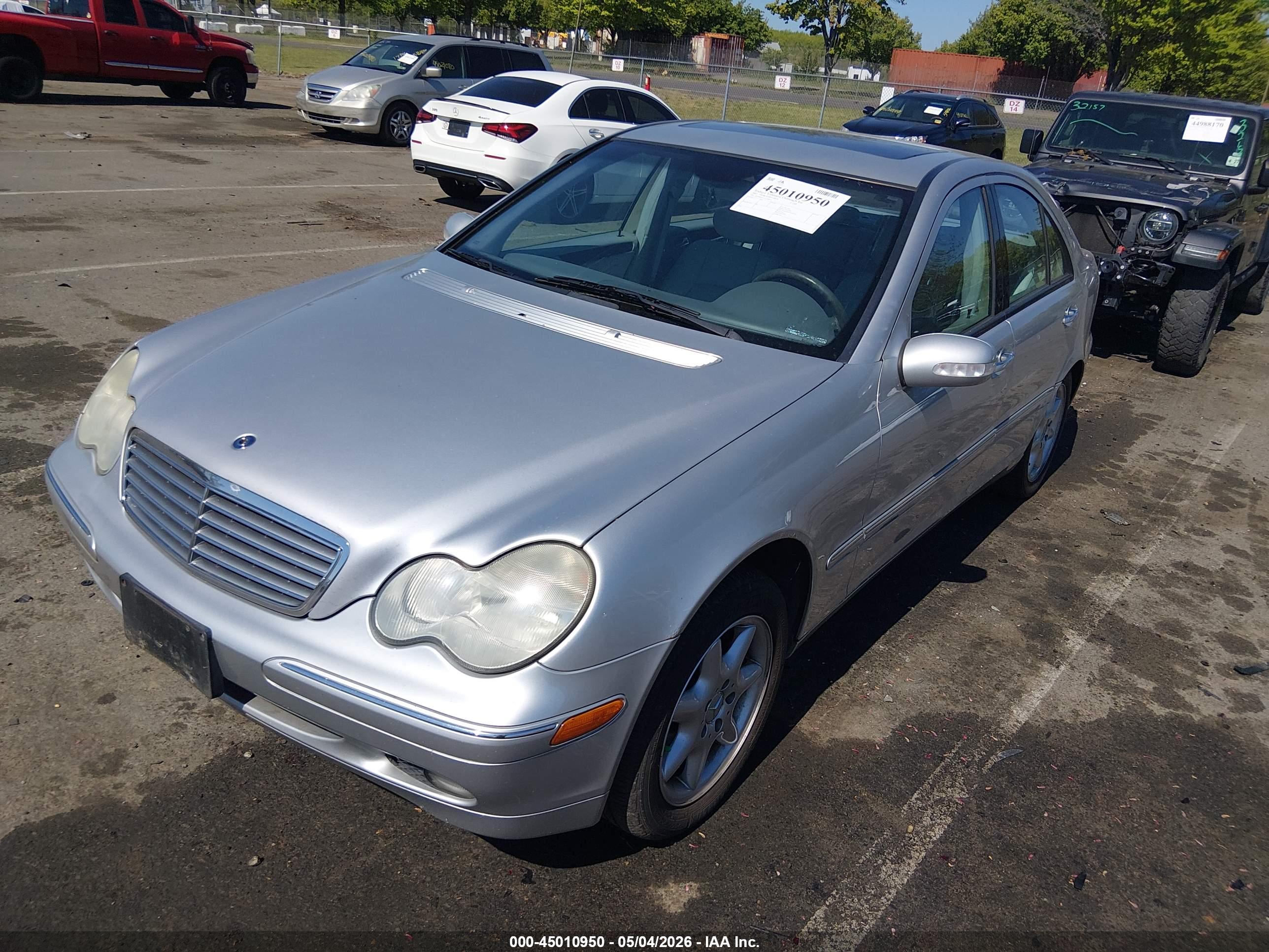 MERCEDES-BENZ C image 2