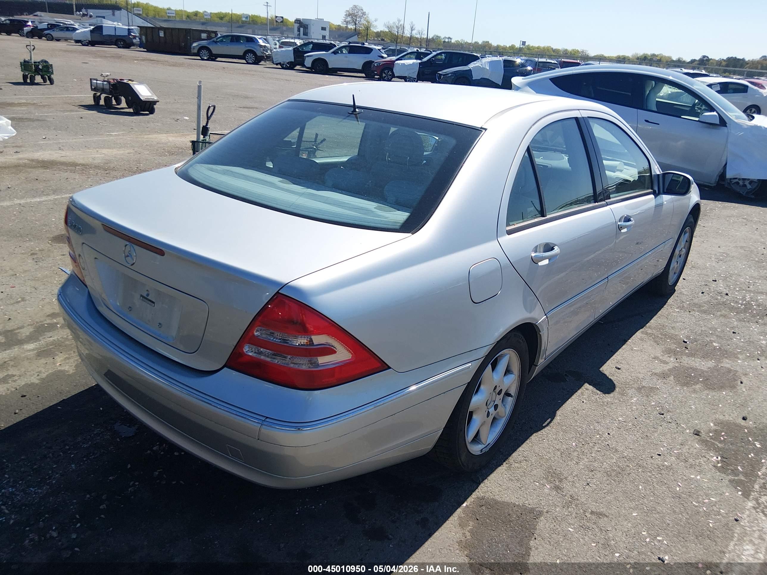 MERCEDES-BENZ C image 4