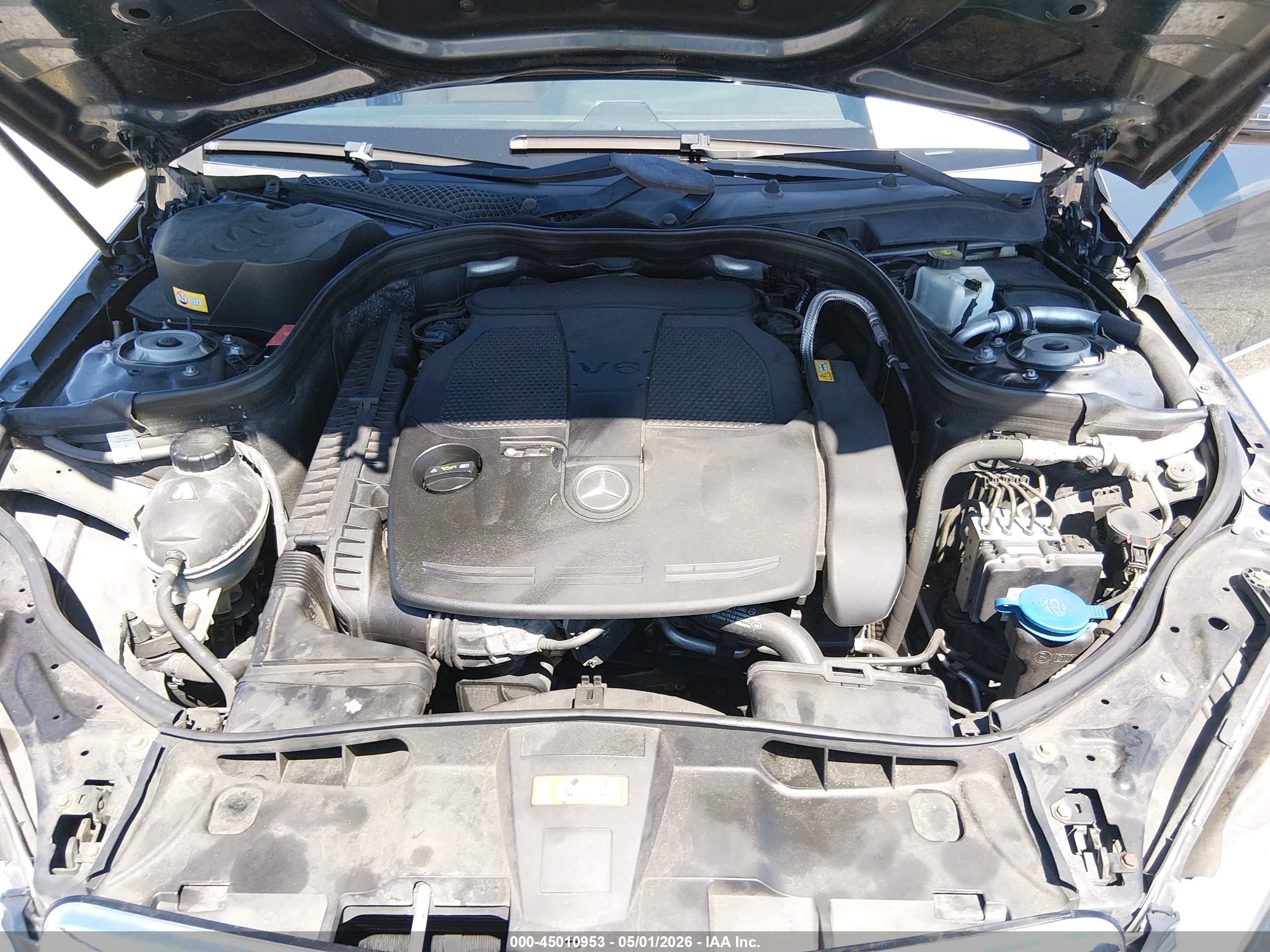 MERCEDES-BENZ E image 10