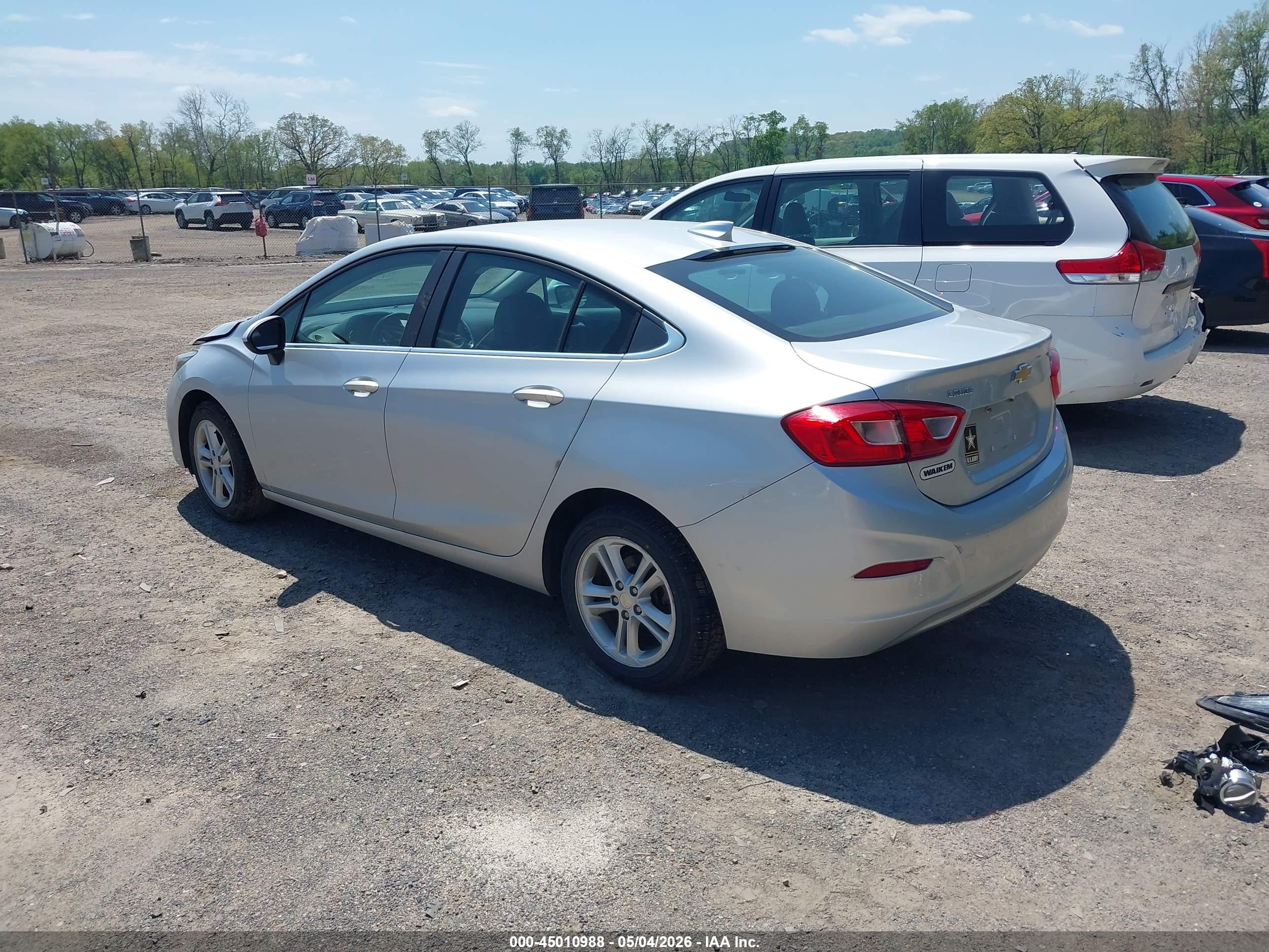 CHEVROLET CRUZE image 3