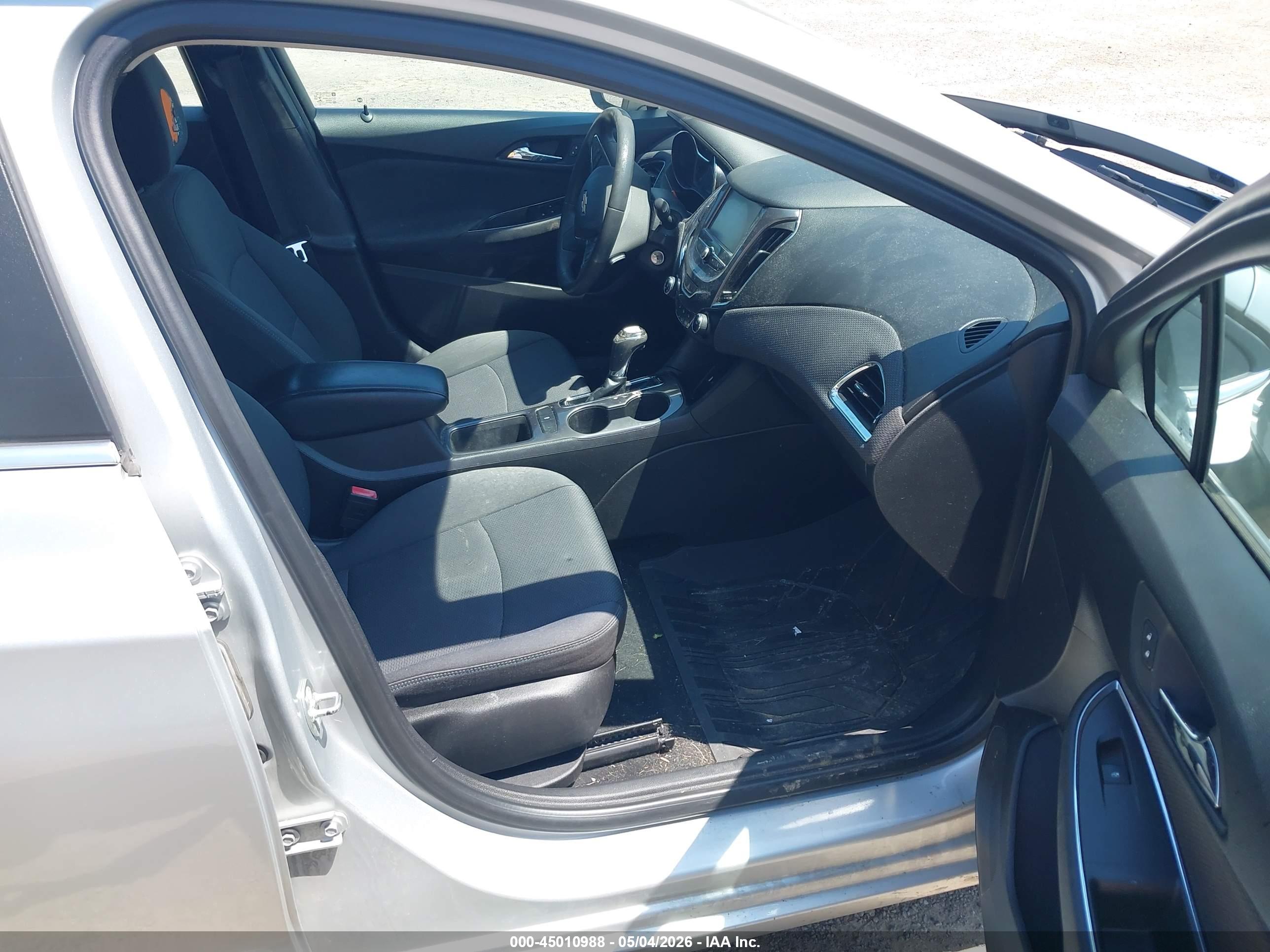 CHEVROLET CRUZE image 5