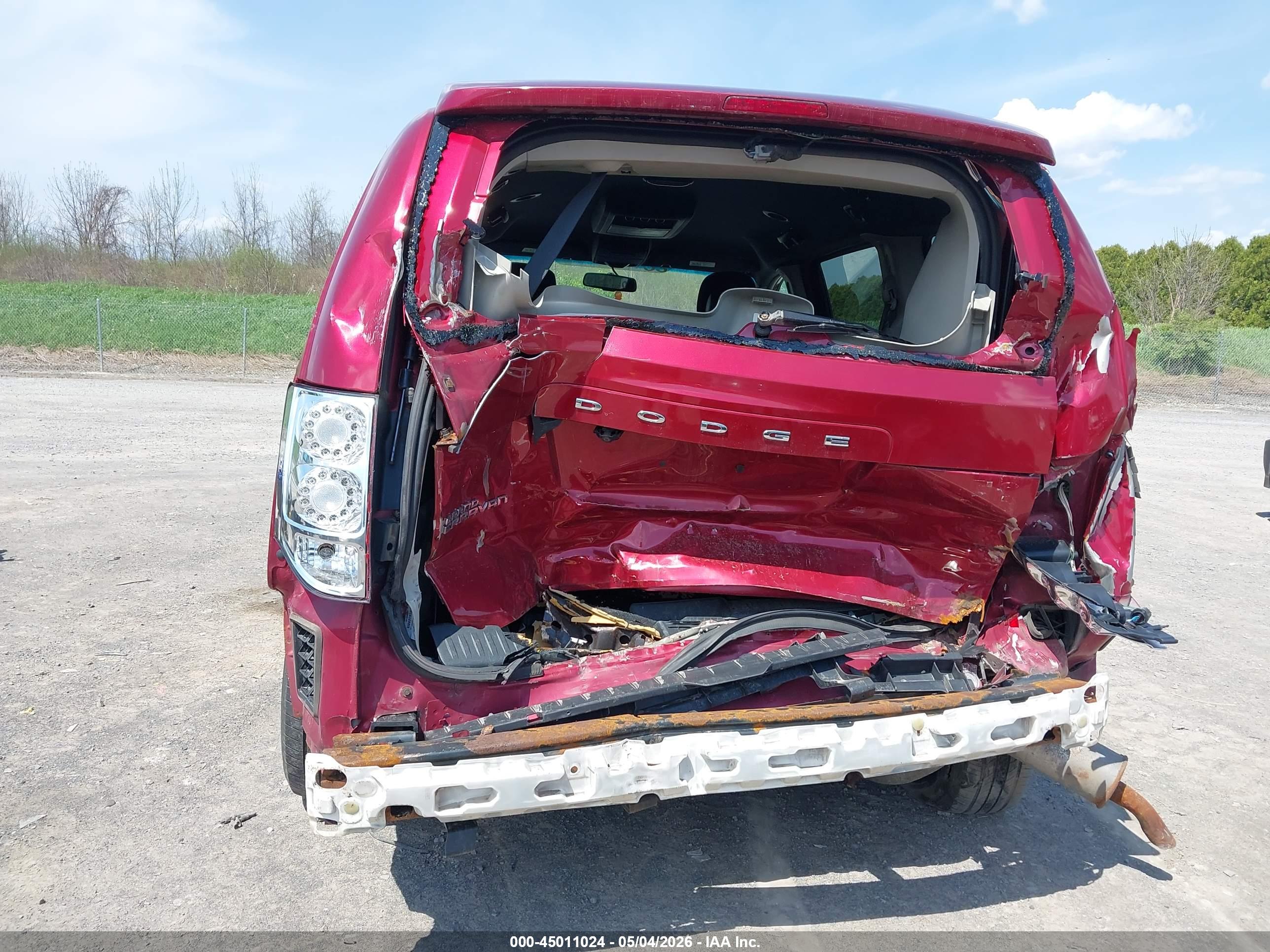 DODGE GRAND image 6