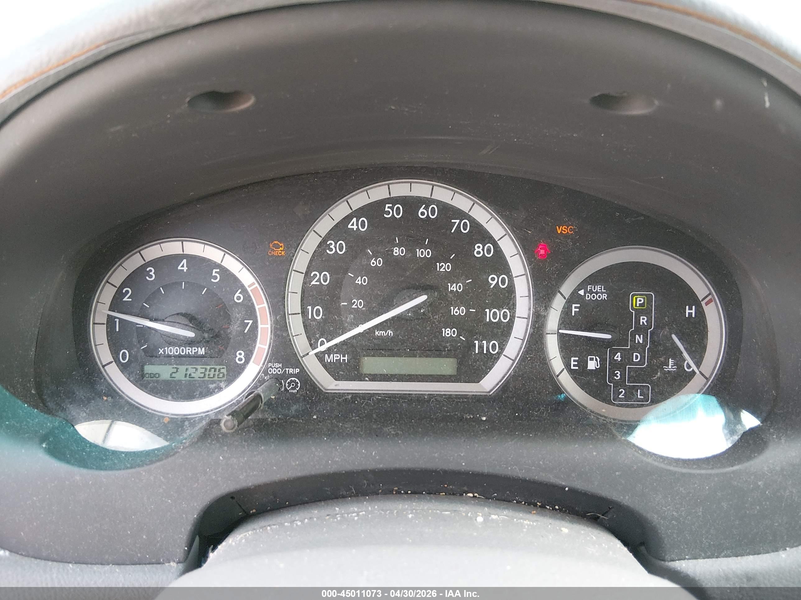 TOYOTA SIENNA image 7