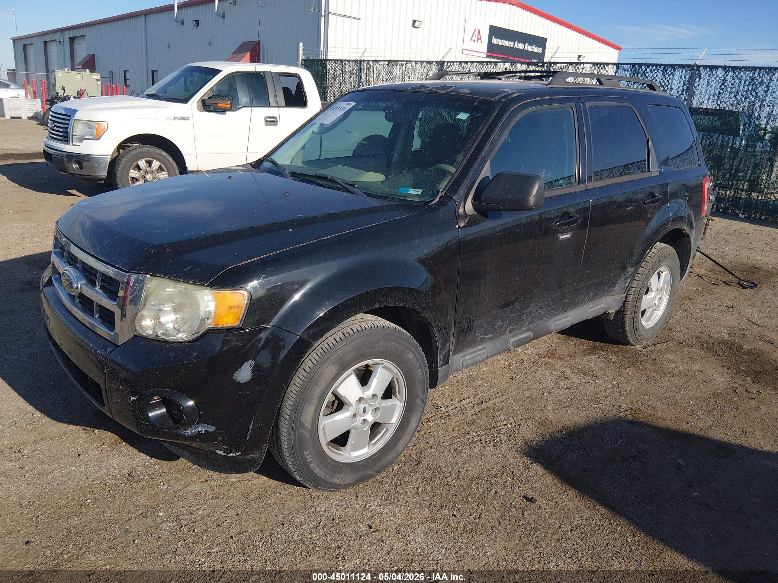 FORD ESCAPE image 2
