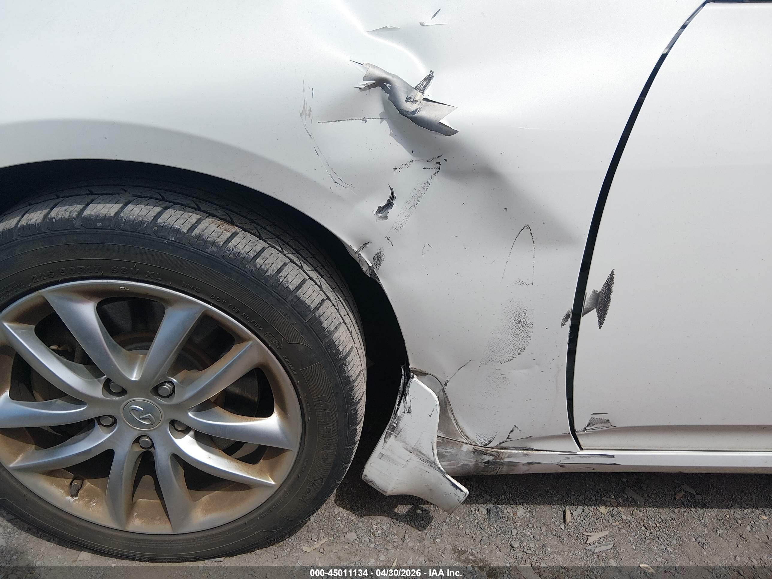 INFINITI G37 image 6