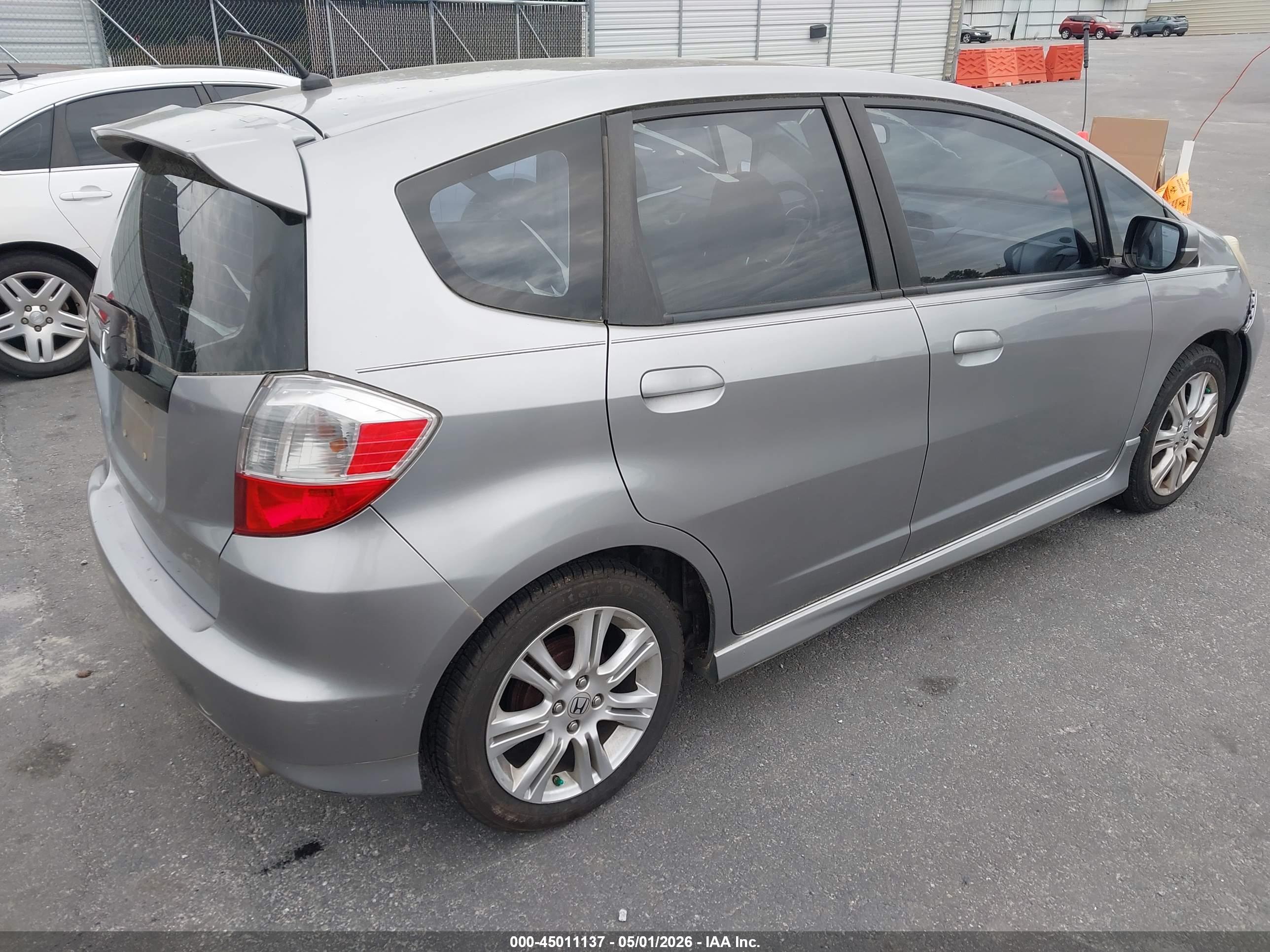 HONDA FIT image 4