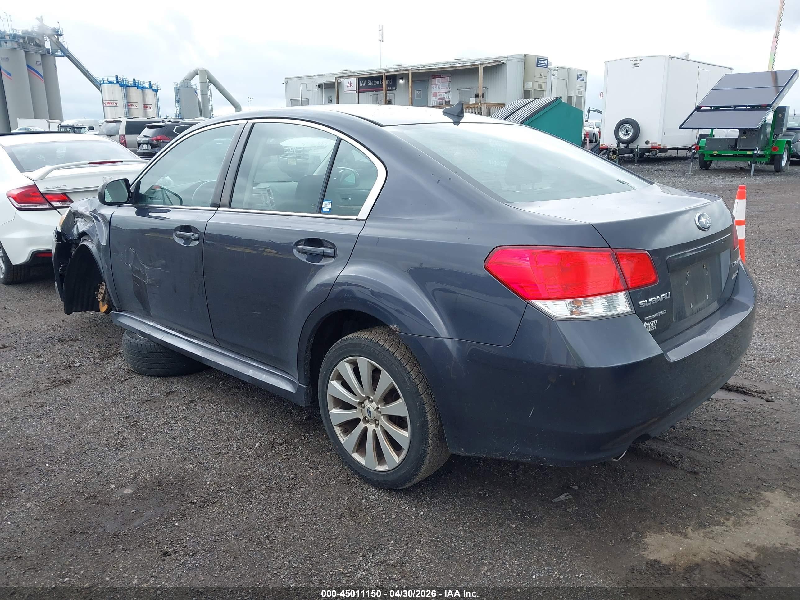 SUBARU LEGACY image 3