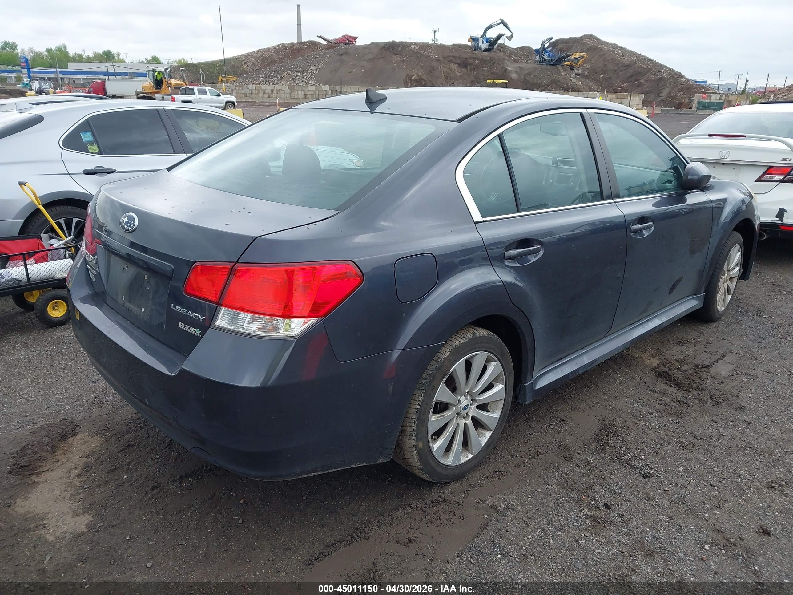 SUBARU LEGACY image 4