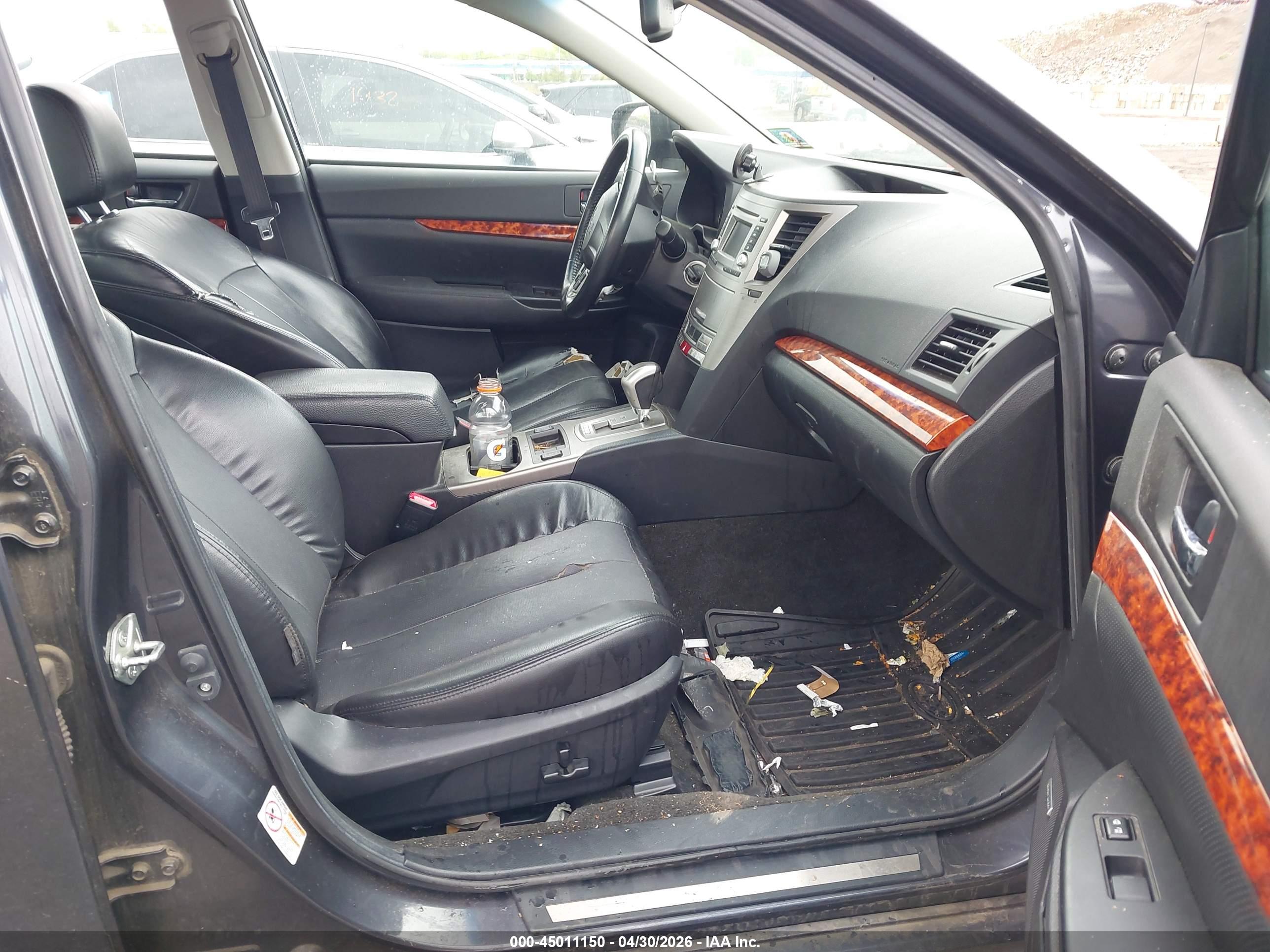 SUBARU LEGACY image 5