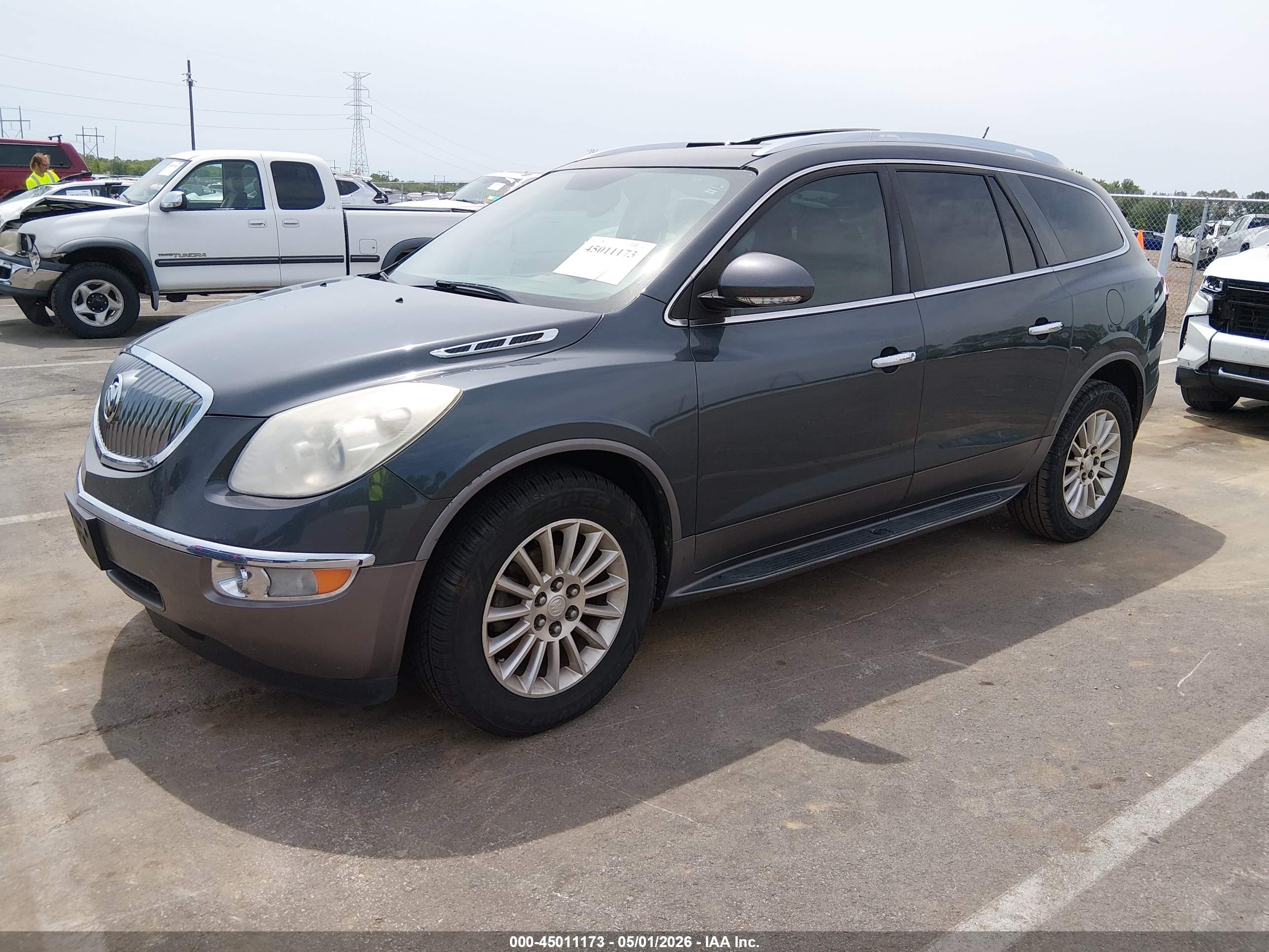 BUICK ENCLAVE image 2
