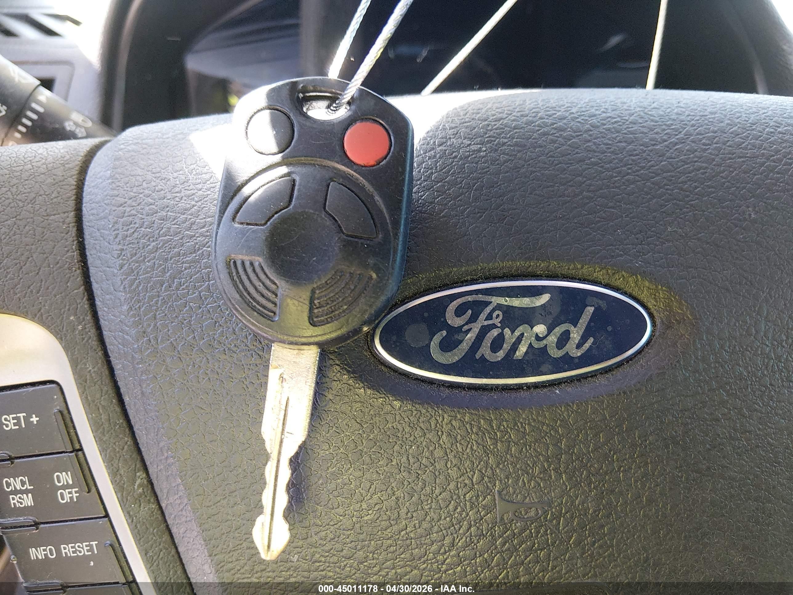 FORD FUSION image 11