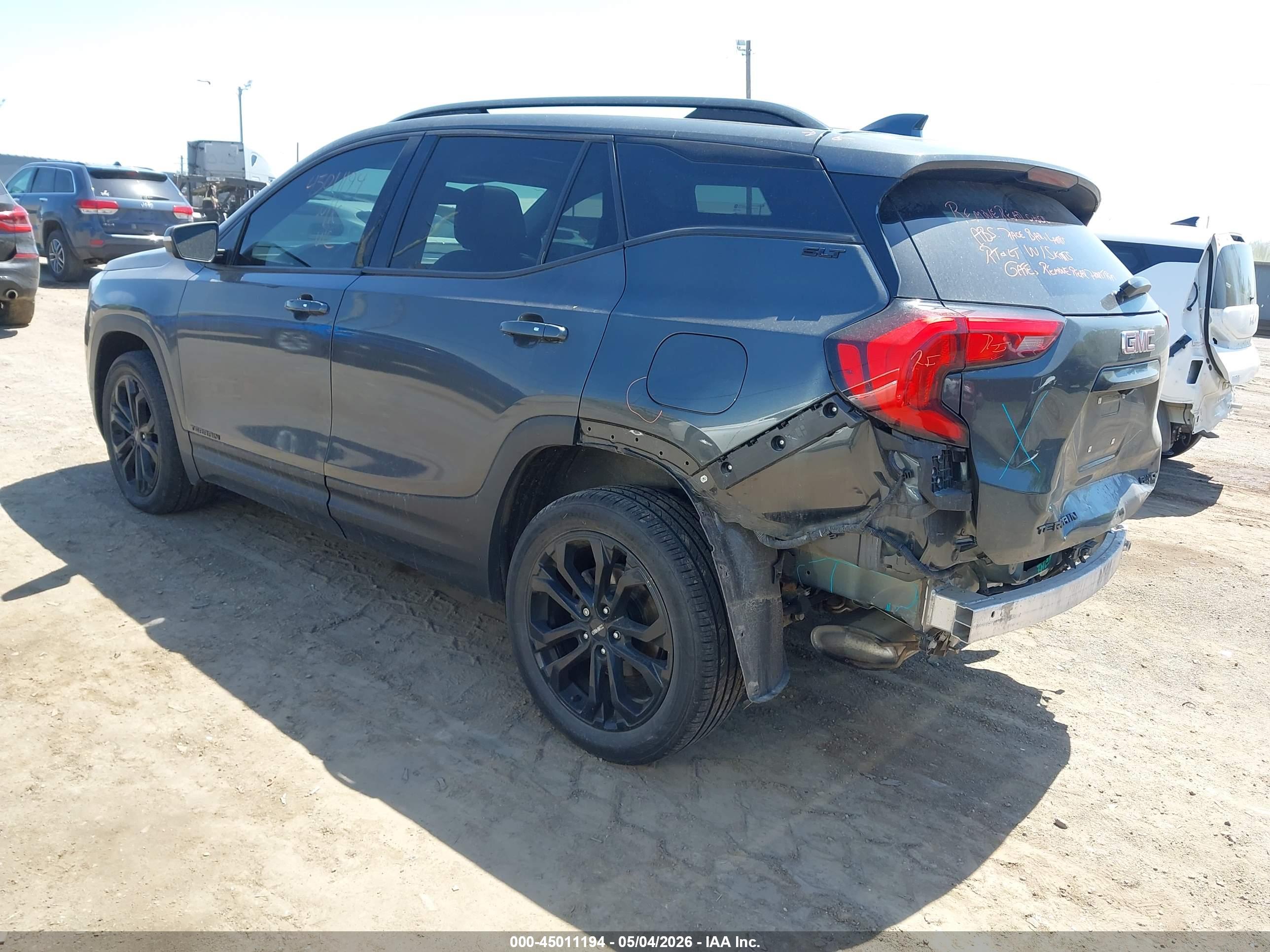 GMC TERRAIN image 3