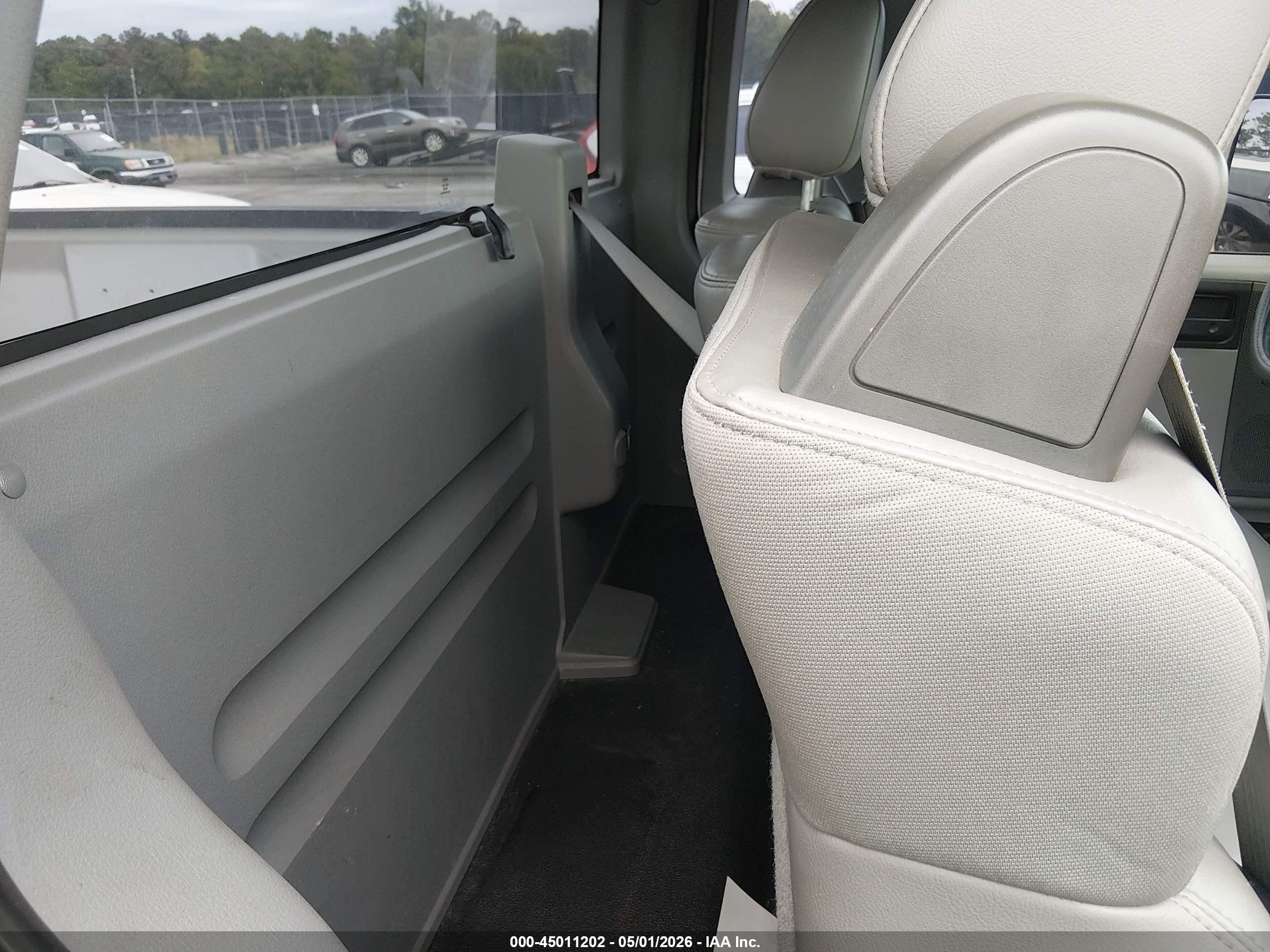 FORD F-150 image 8