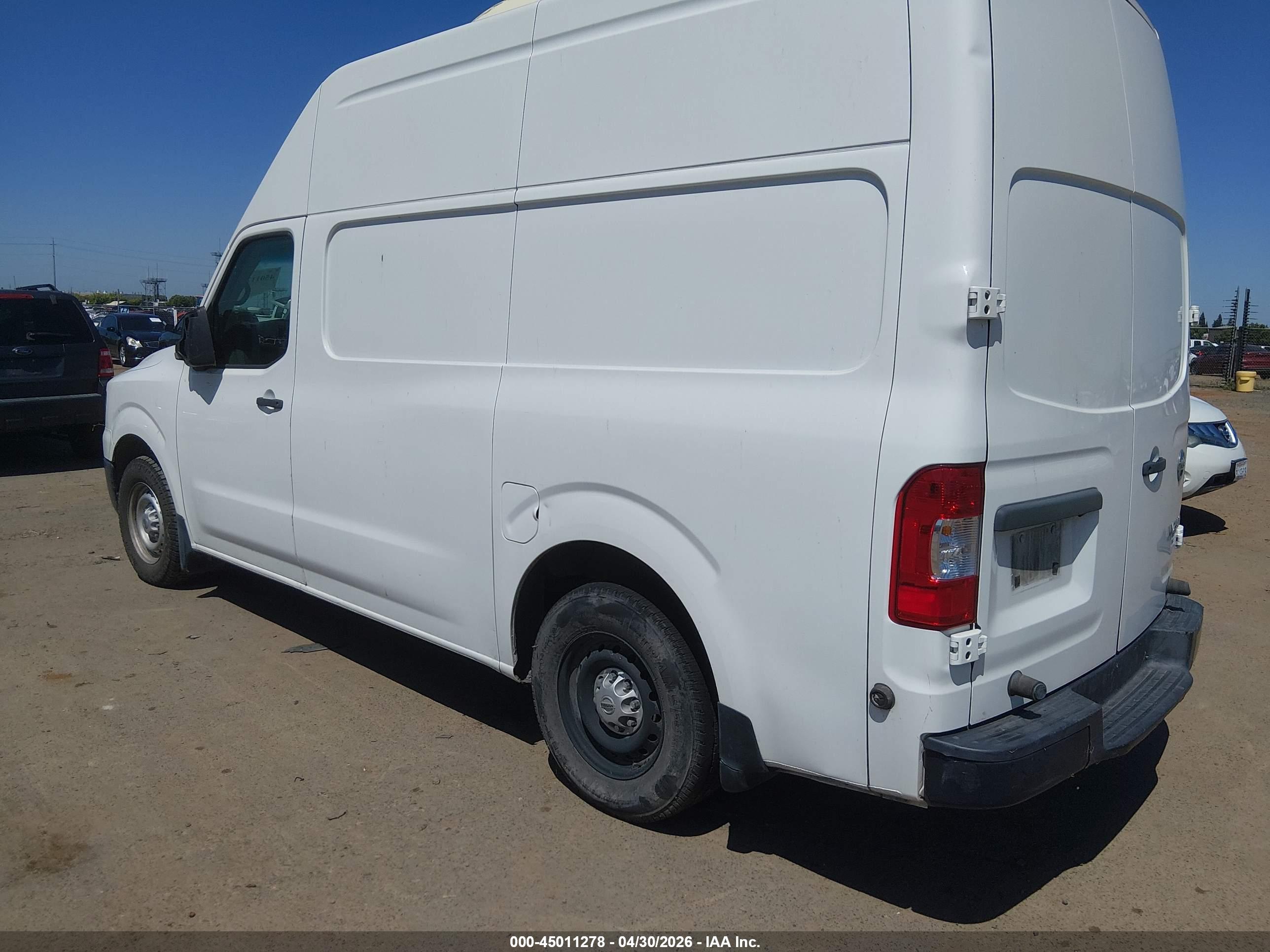 NISSAN NV image 3