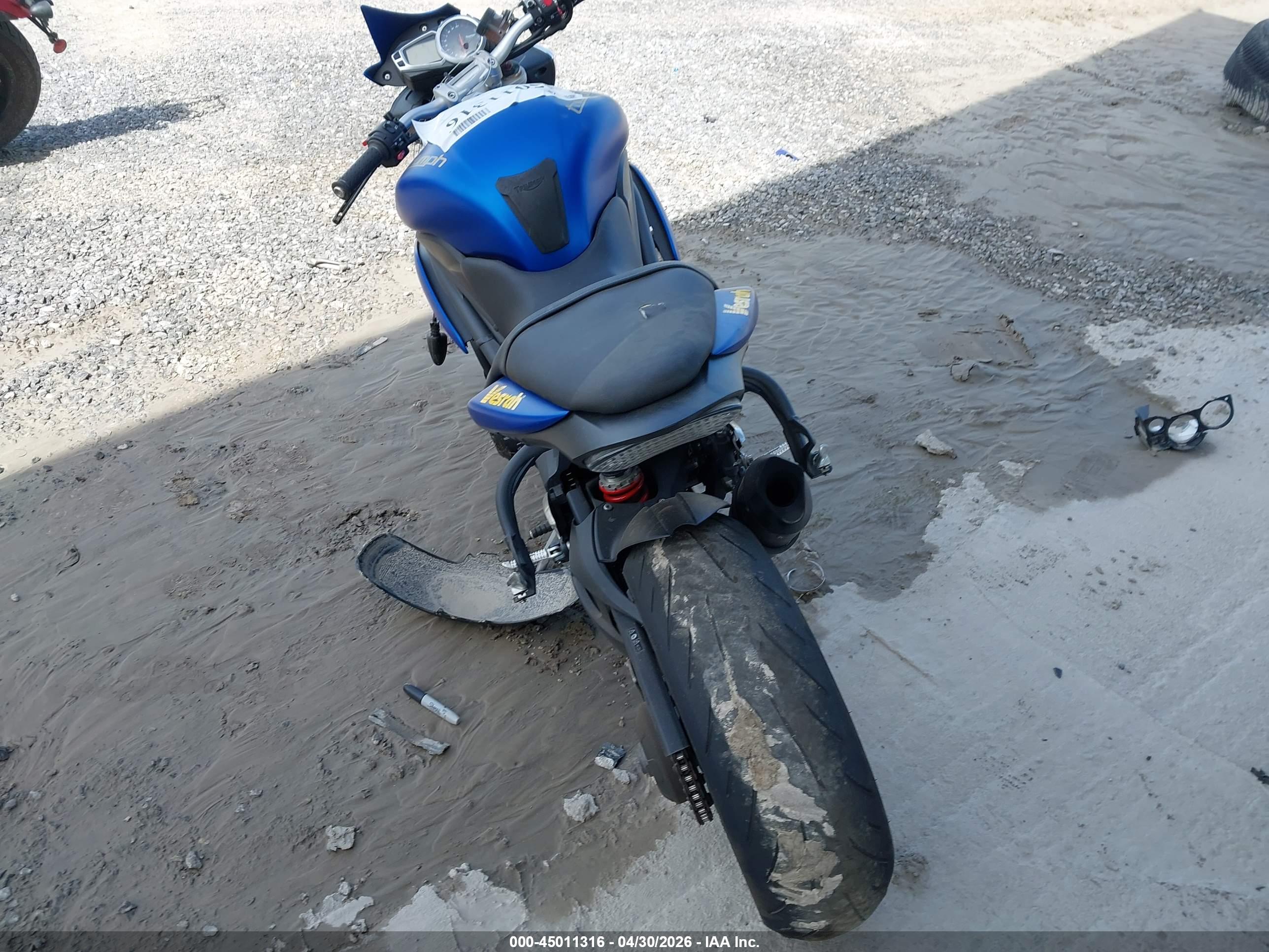 TRIUMPH MOTORCYCLE image 3