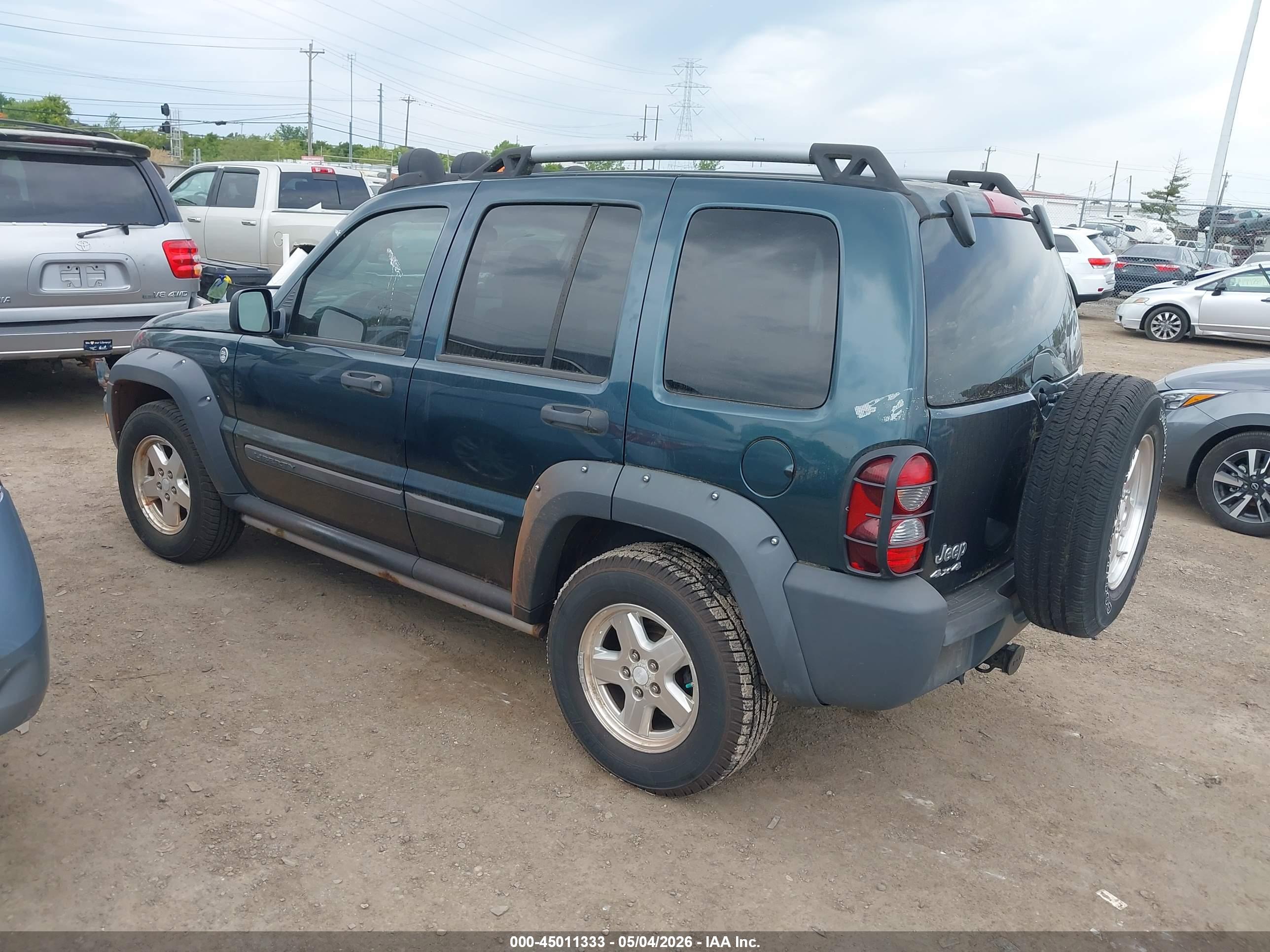 JEEP LIBERTY image 3