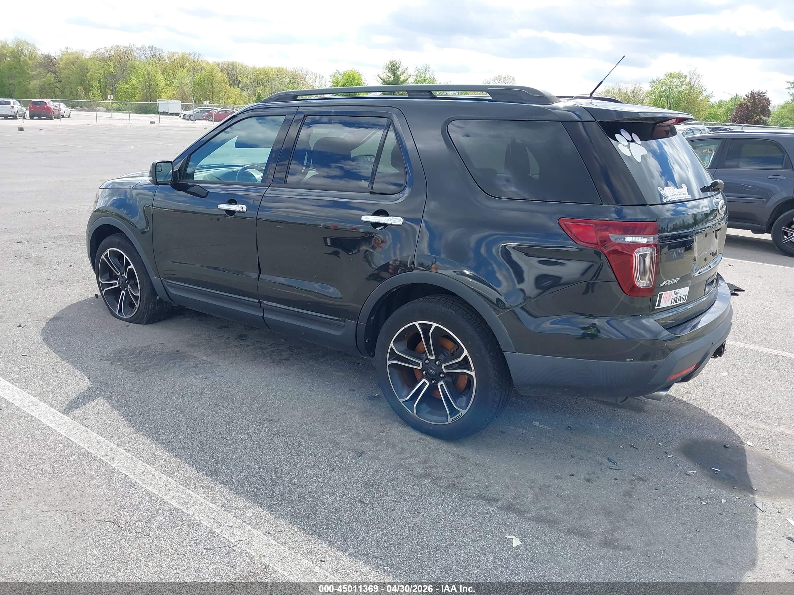 FORD EXPLORER image 3
