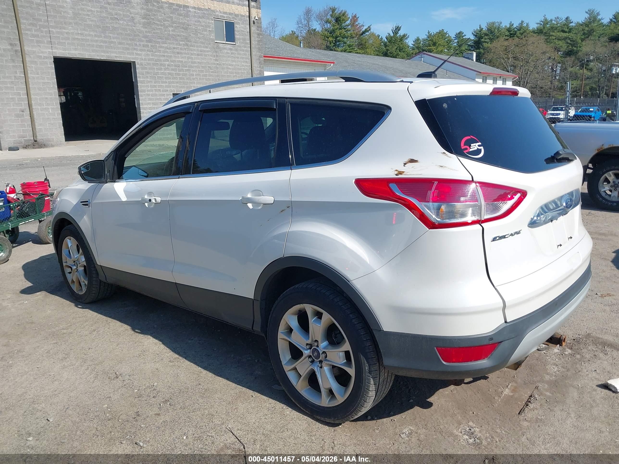 FORD ESCAPE image 3