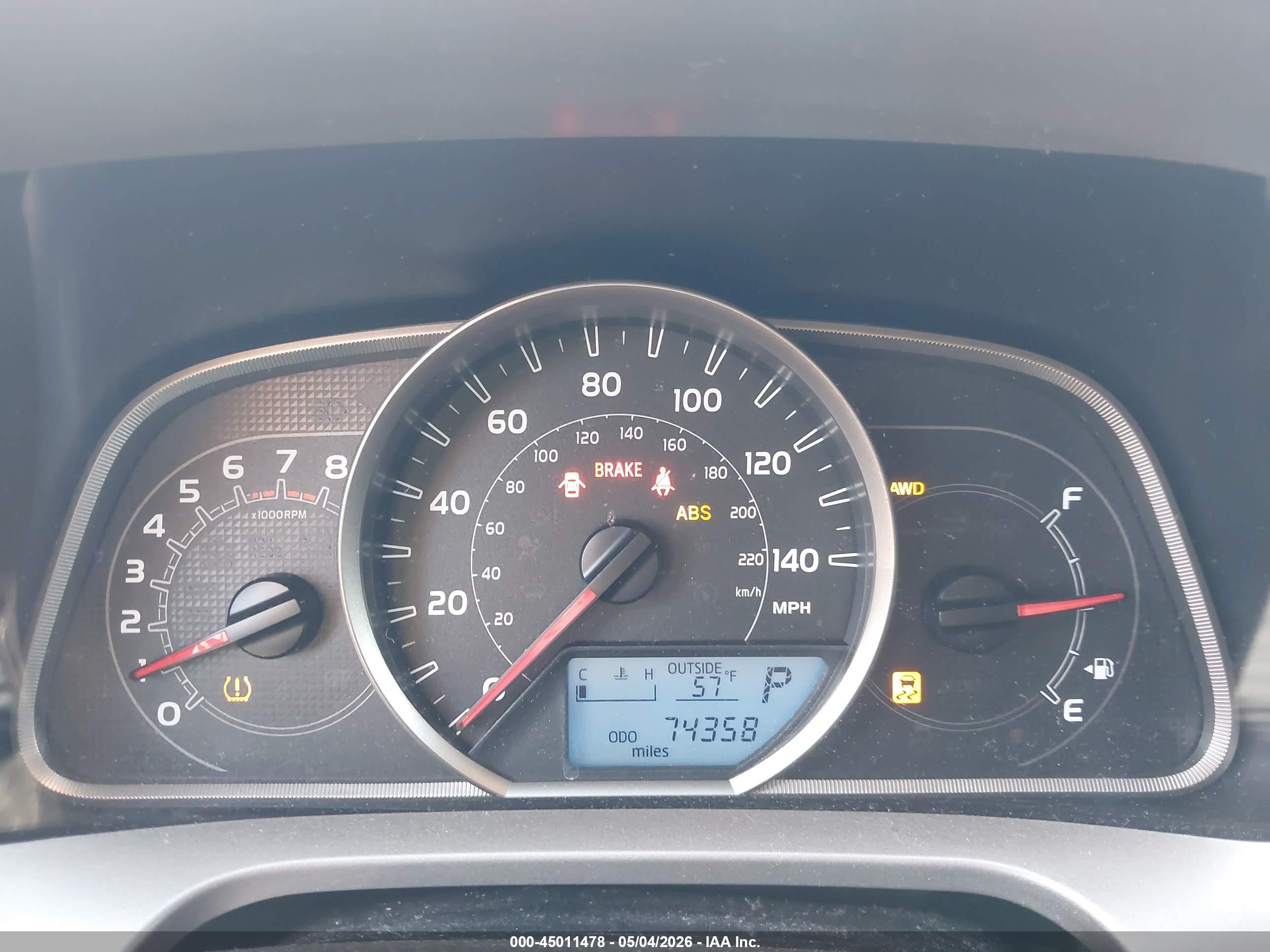 TOYOTA RAV4 image 7