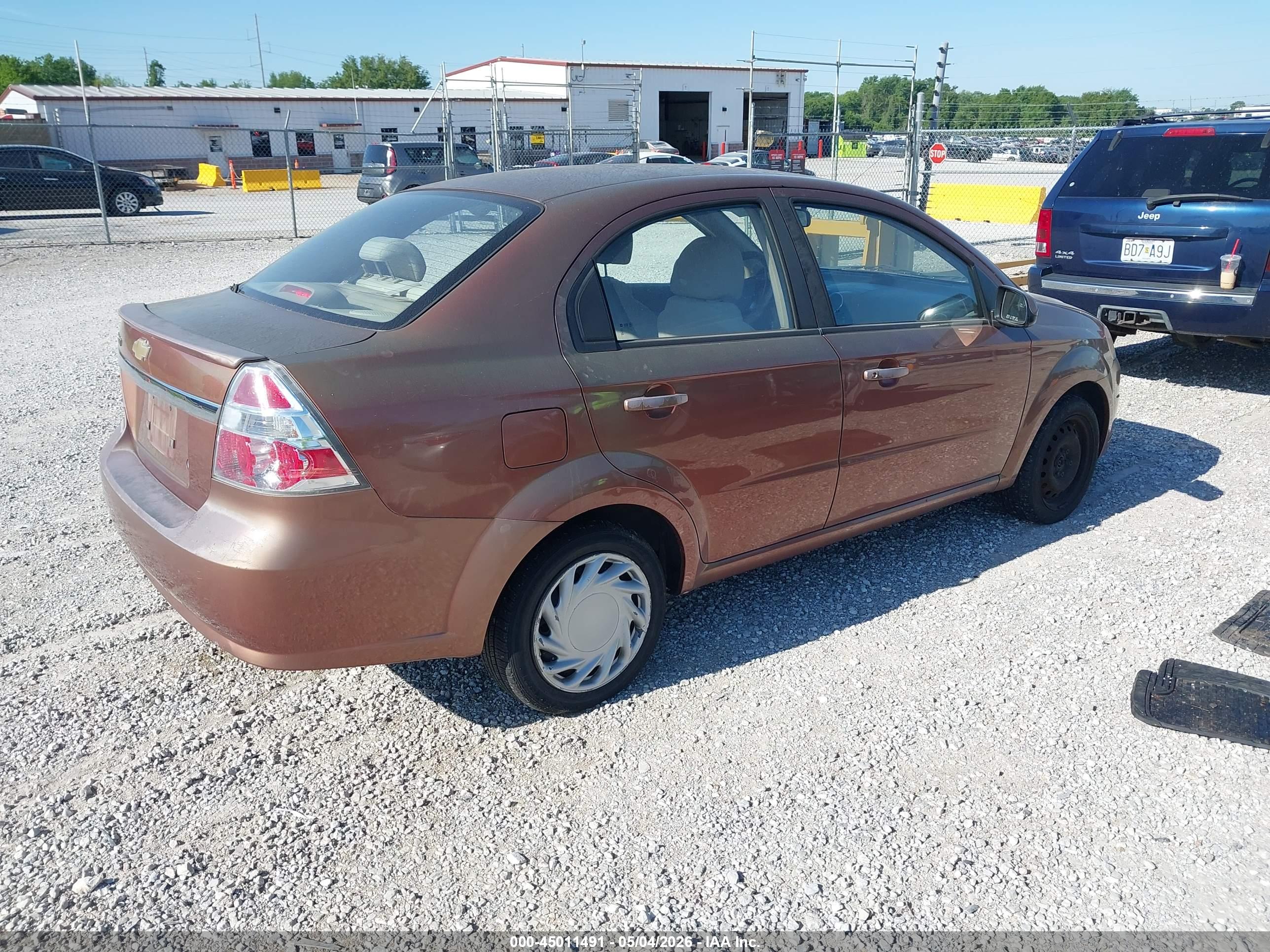 CHEVROLET AVEO image 4